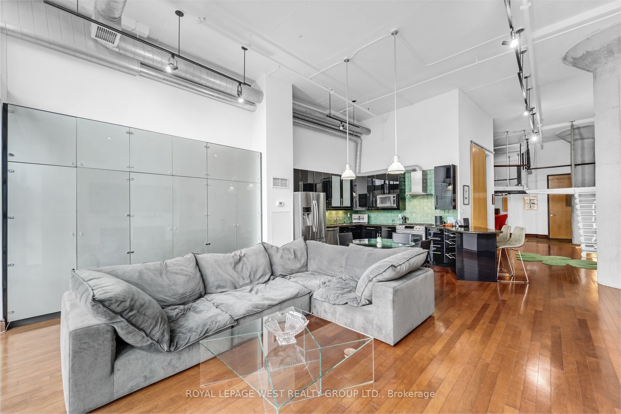 90 Sumach Street 416 Property Photo 6