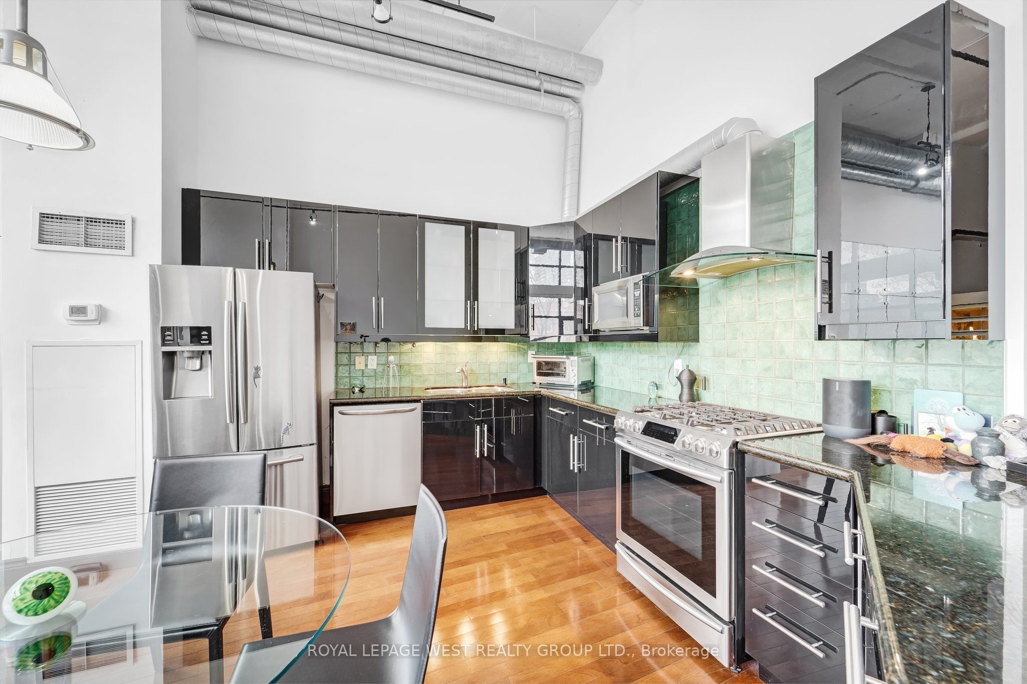 90 Sumach Street 416 Property Photo 15
