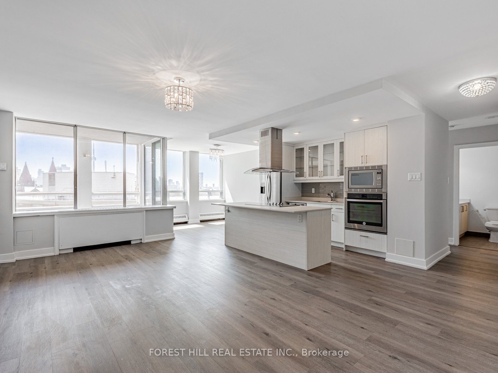 131 Bloor Street W 615 Property Photo 9