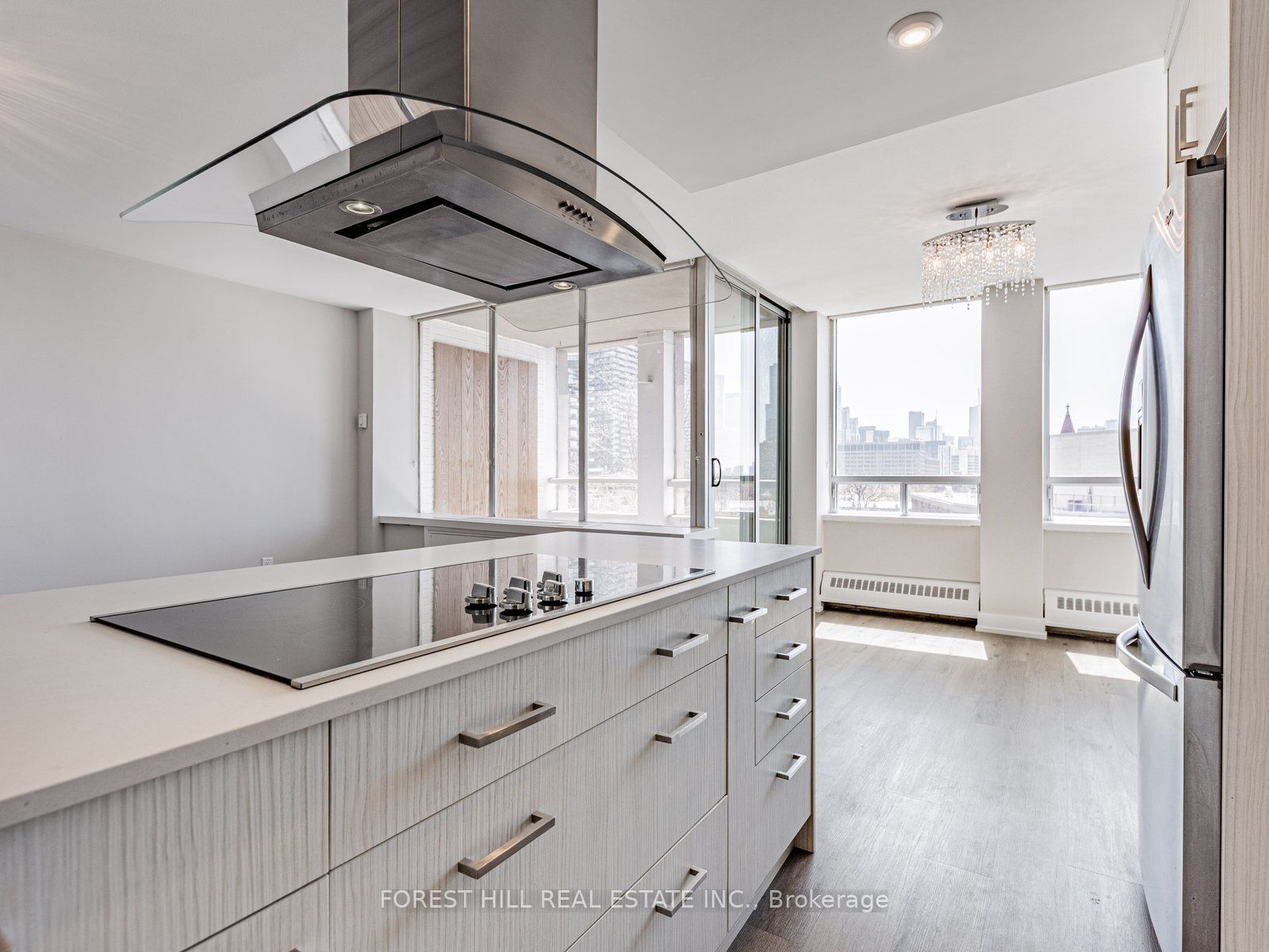 131 Bloor Street W 615 Property Photo 10