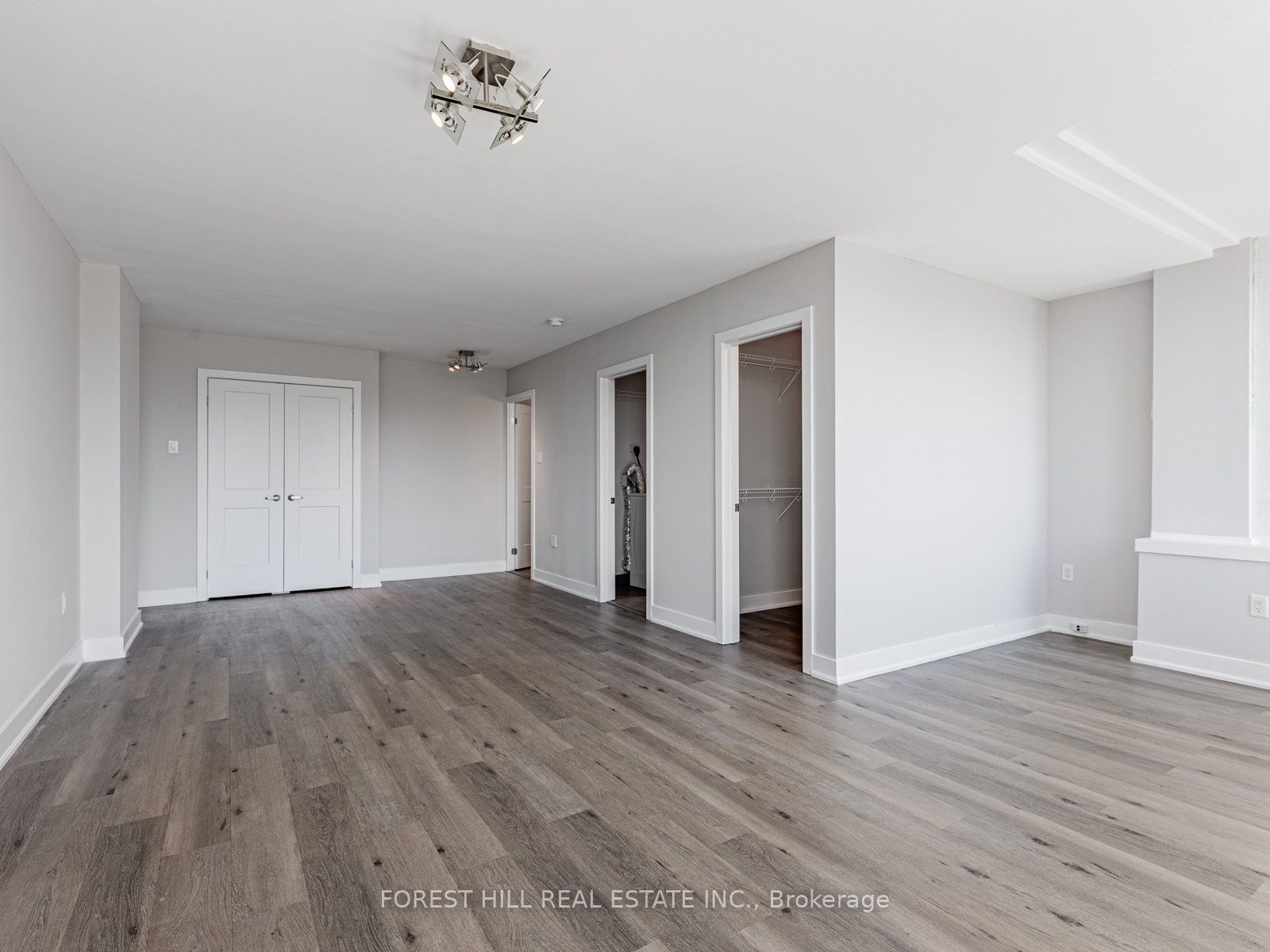 131 Bloor Street W 615 Property Photo 16