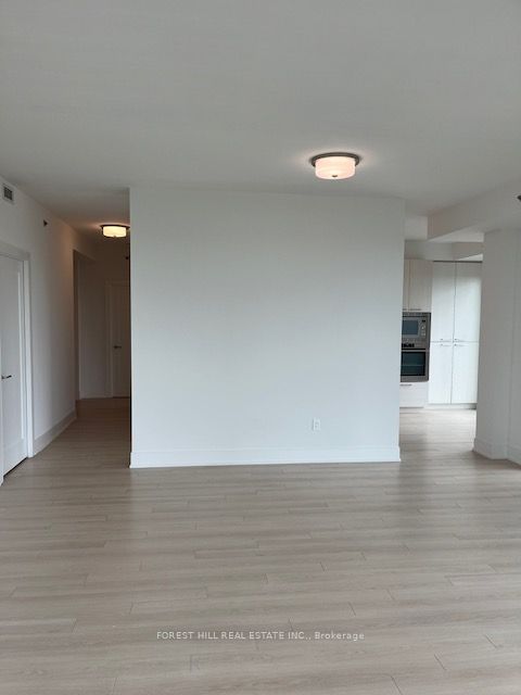 #2301 - 310 Tweedsmuir Avenue Property Photo 21