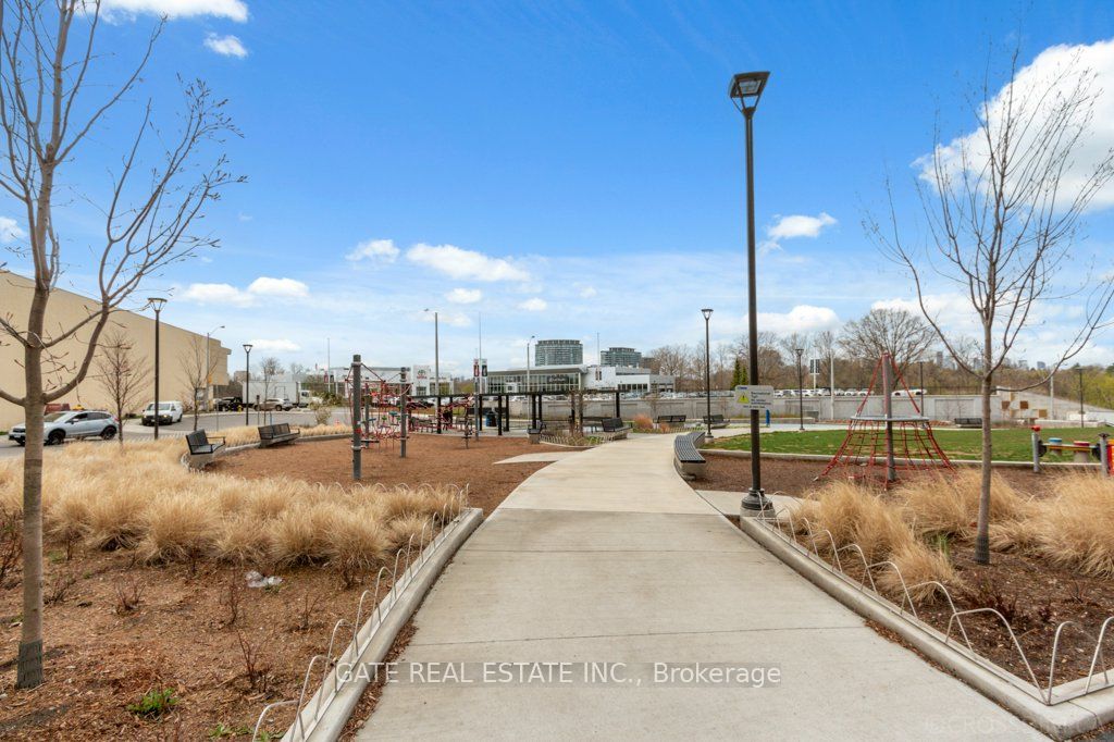 #1730 - 20 Inn On The Park Drive Property Photo 29