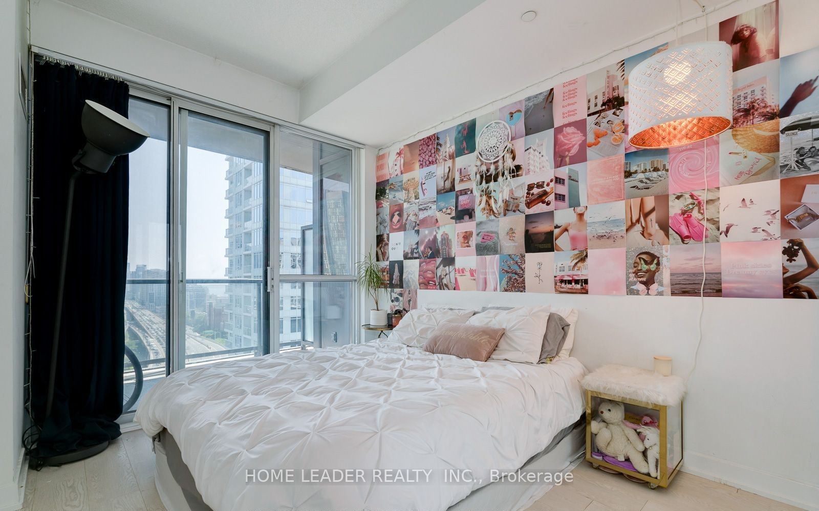 #2205 - 20 Bruyeres Mews Property Photo 9