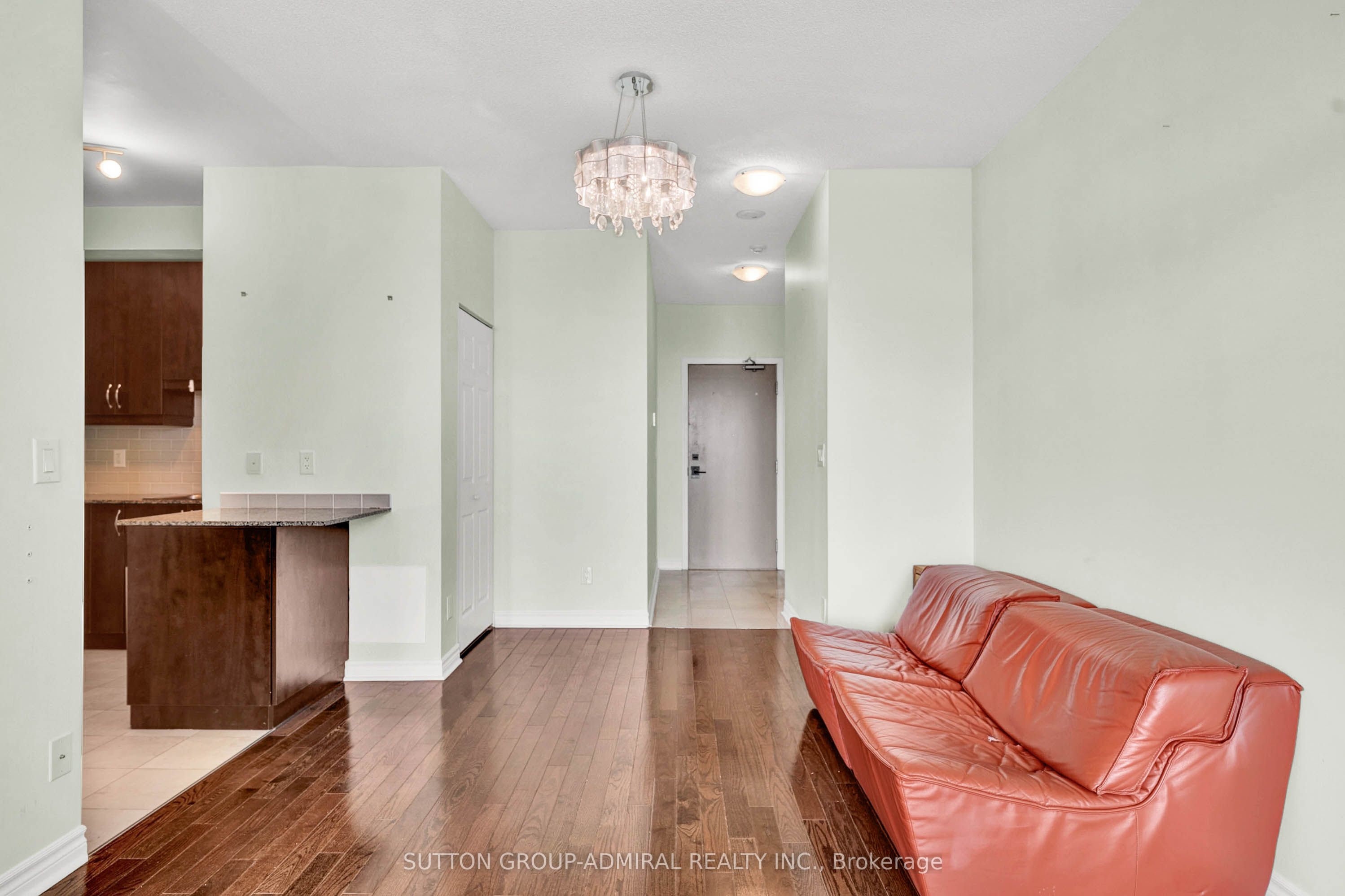 18 Holmes Avenue 2315 Property Photo 4
