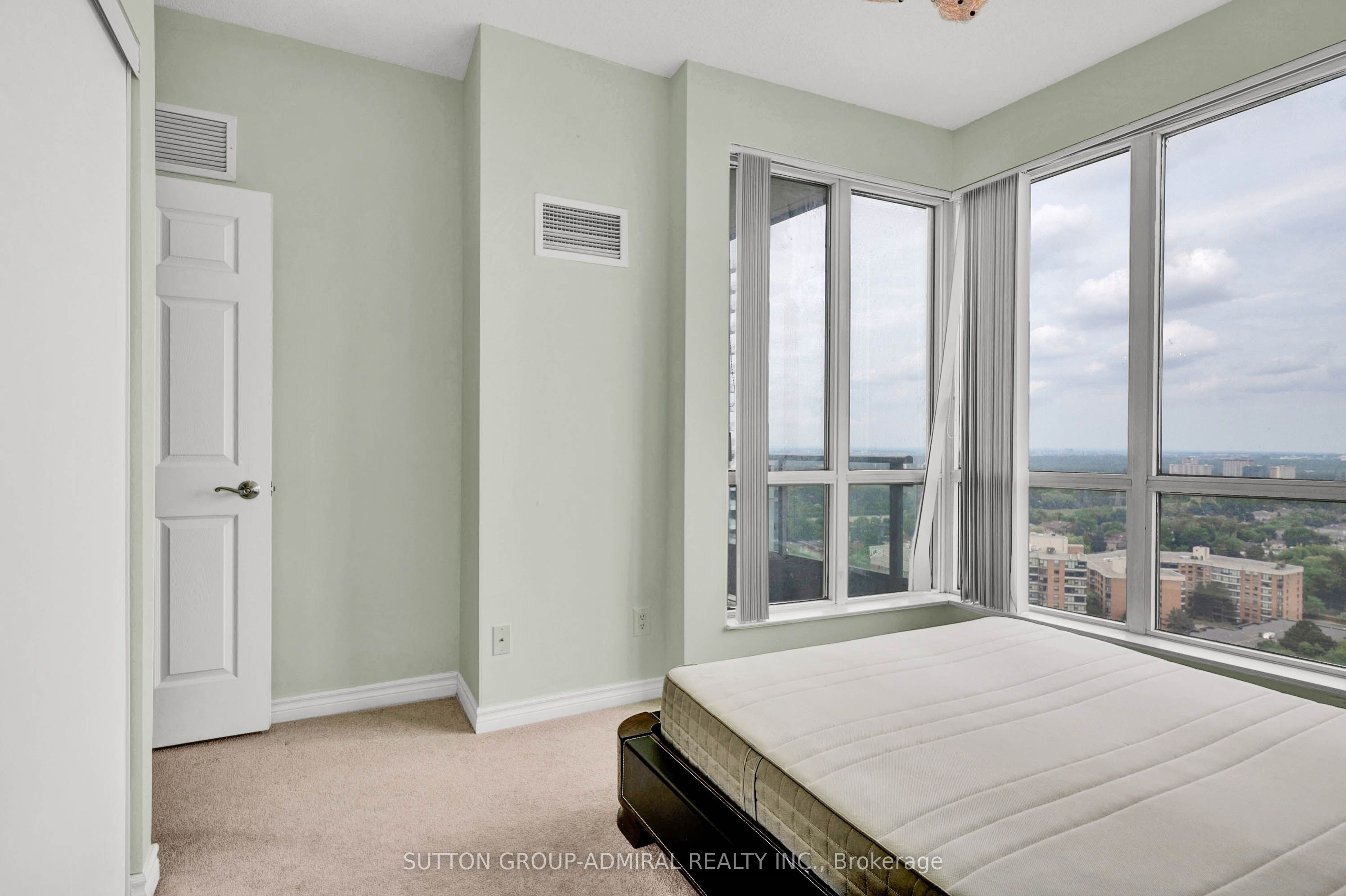 18 Holmes Avenue 2315 Property Photo 11