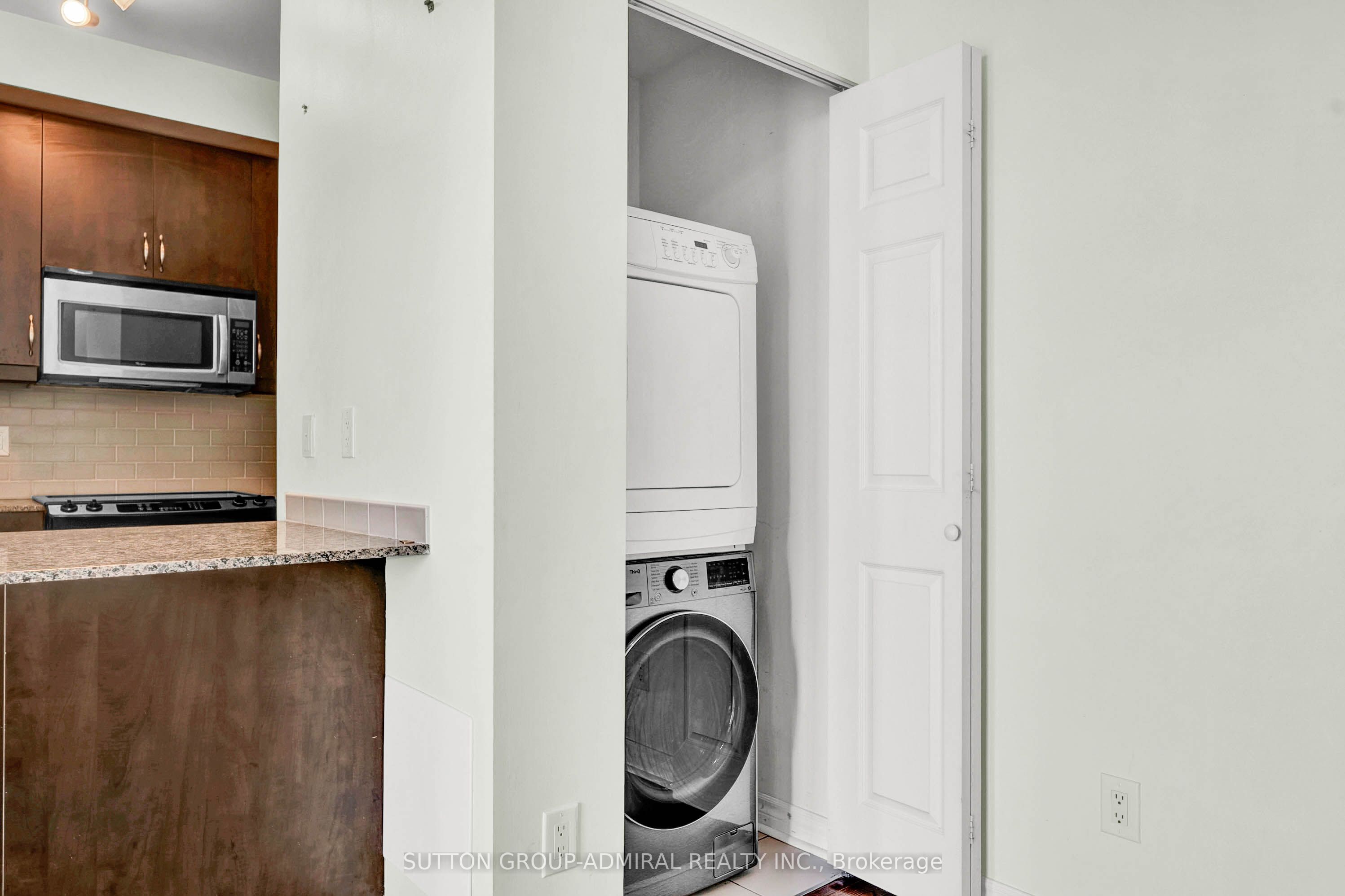18 Holmes Avenue 2315 Property Photo 15