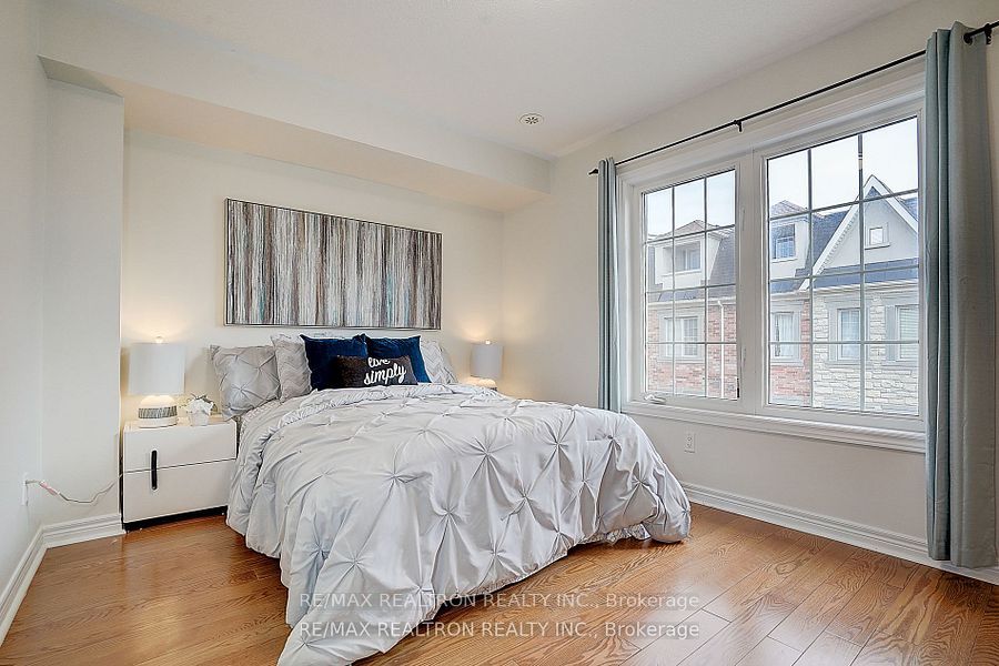 171b Finch Avenue Property Photo 20