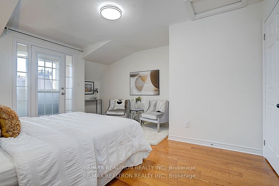 171b Finch Avenue Property Photo 30