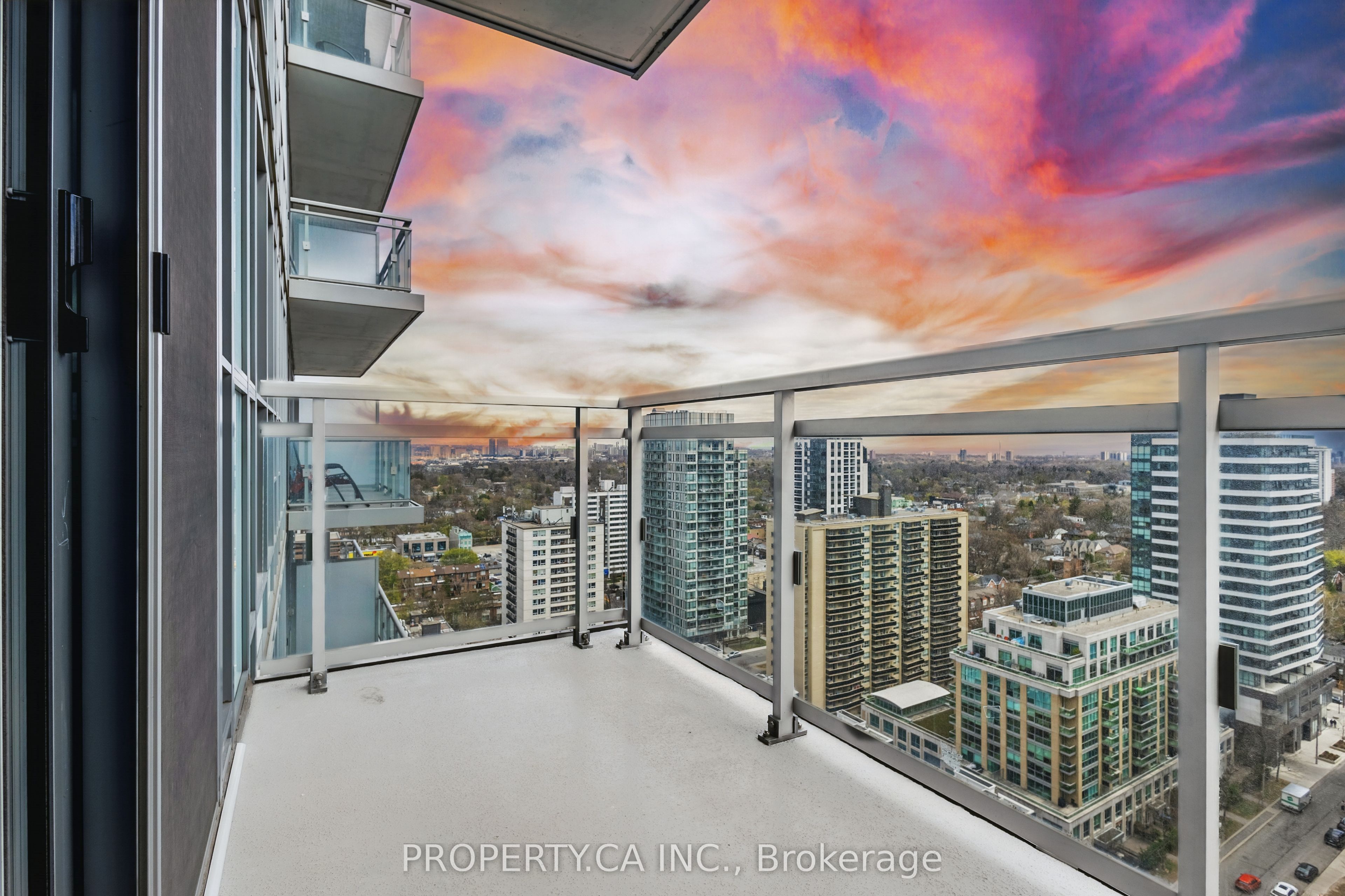 #2019 - 98 Lillian Street Property Photo 14