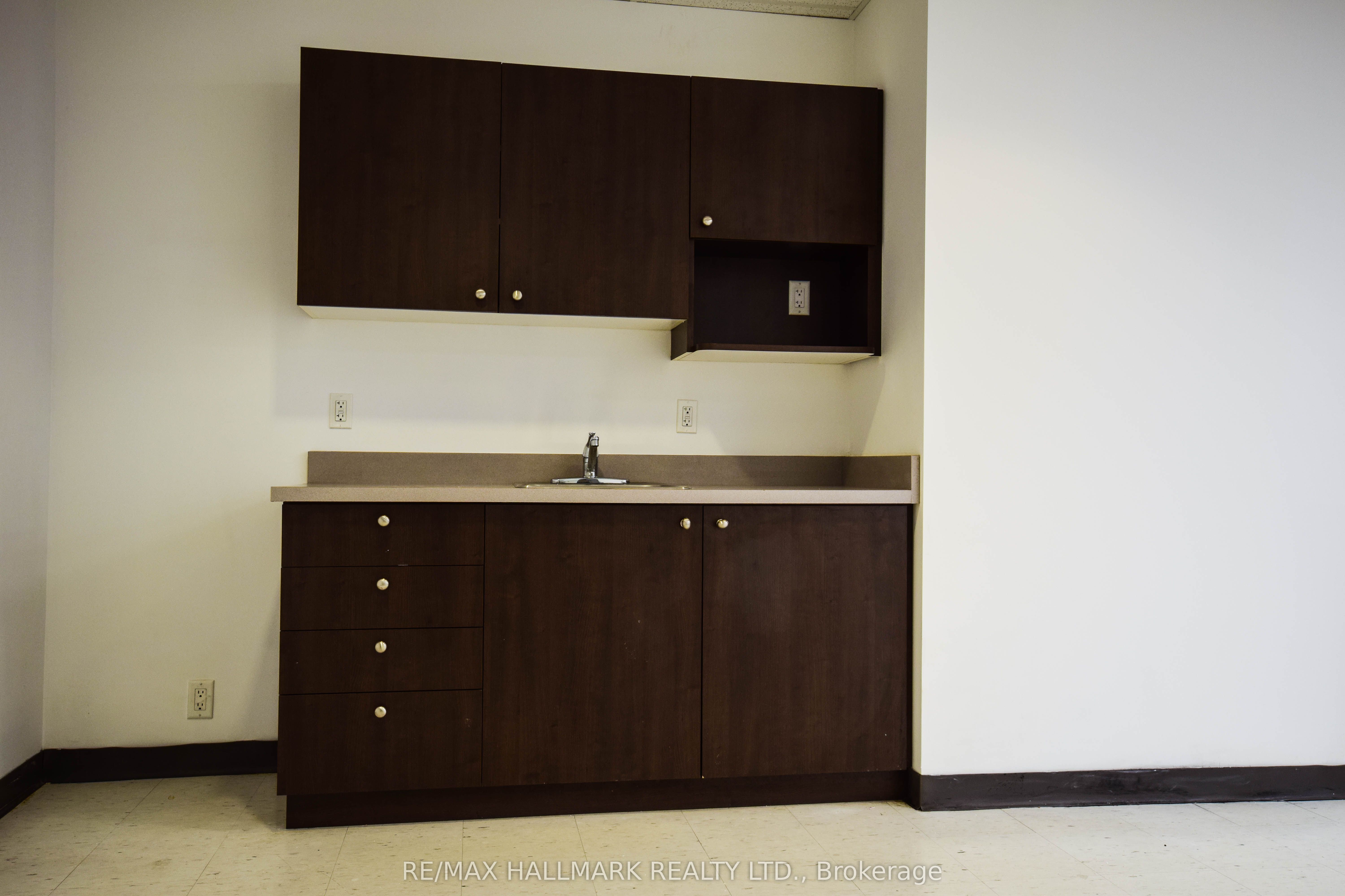 685 Sheppard Avenue E 501 Property Photo 6