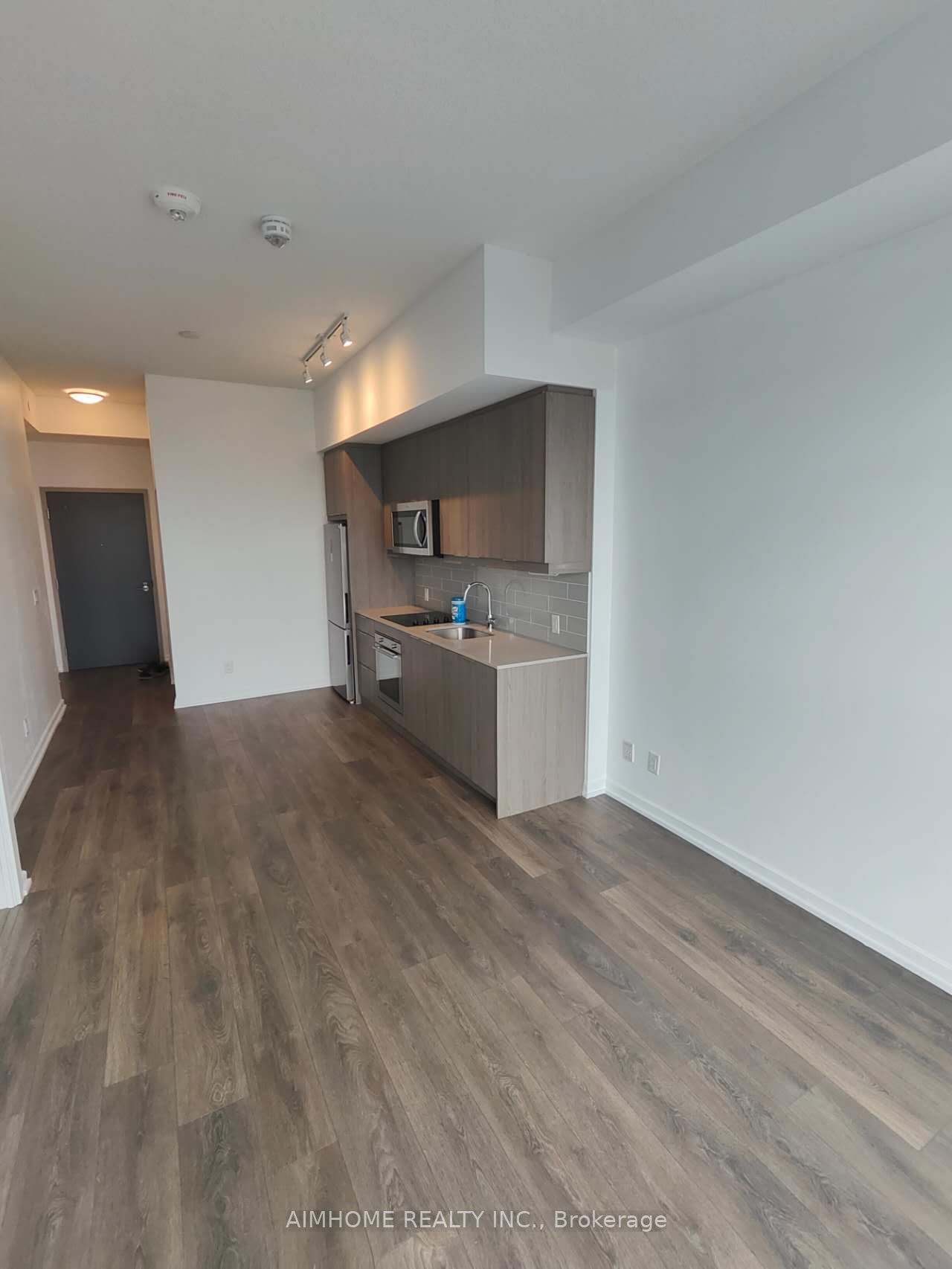 #3011 - 32 Forest Manor Road Property Photo 2