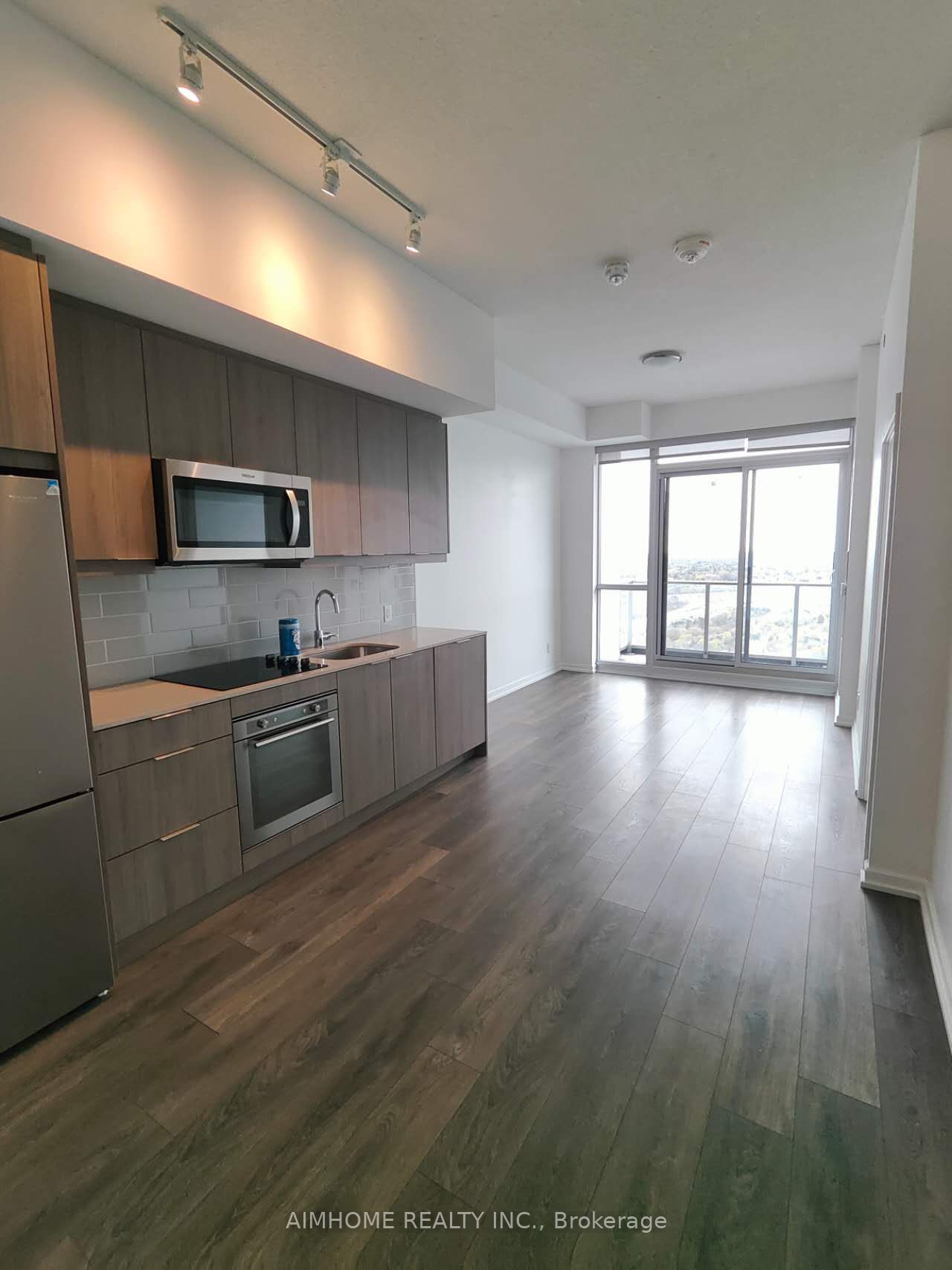 #3011 - 32 Forest Manor Road Property Photo 4