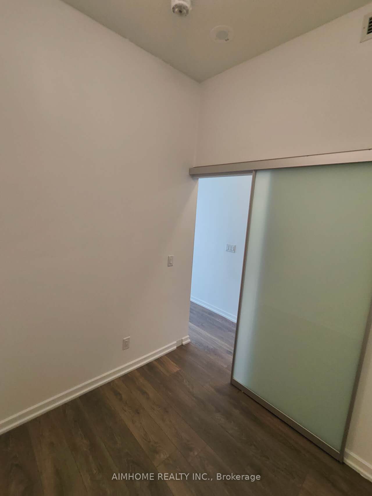 #3011 - 32 Forest Manor Road Property Photo 8