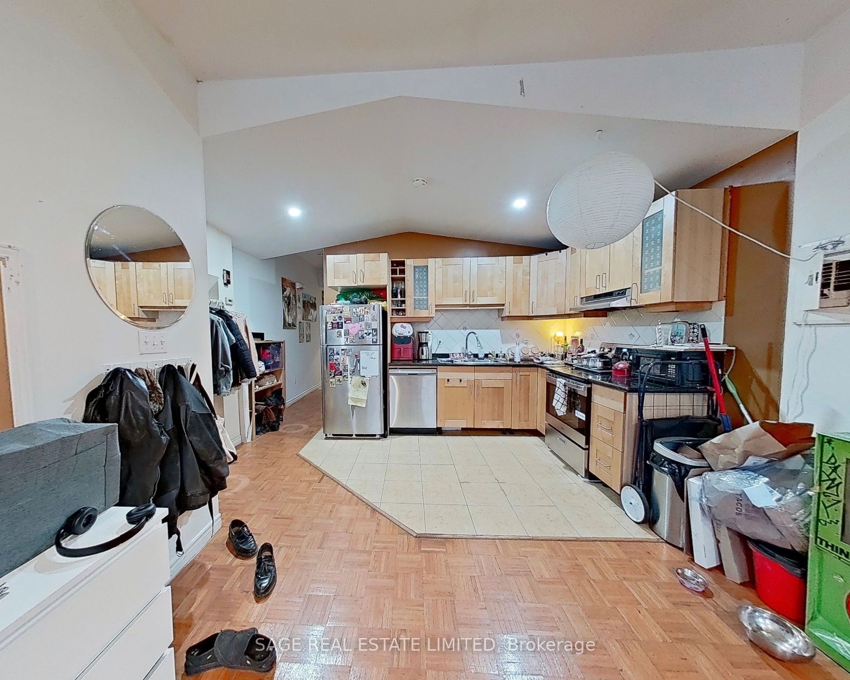 200 Ossington Avenue Property Photo 9