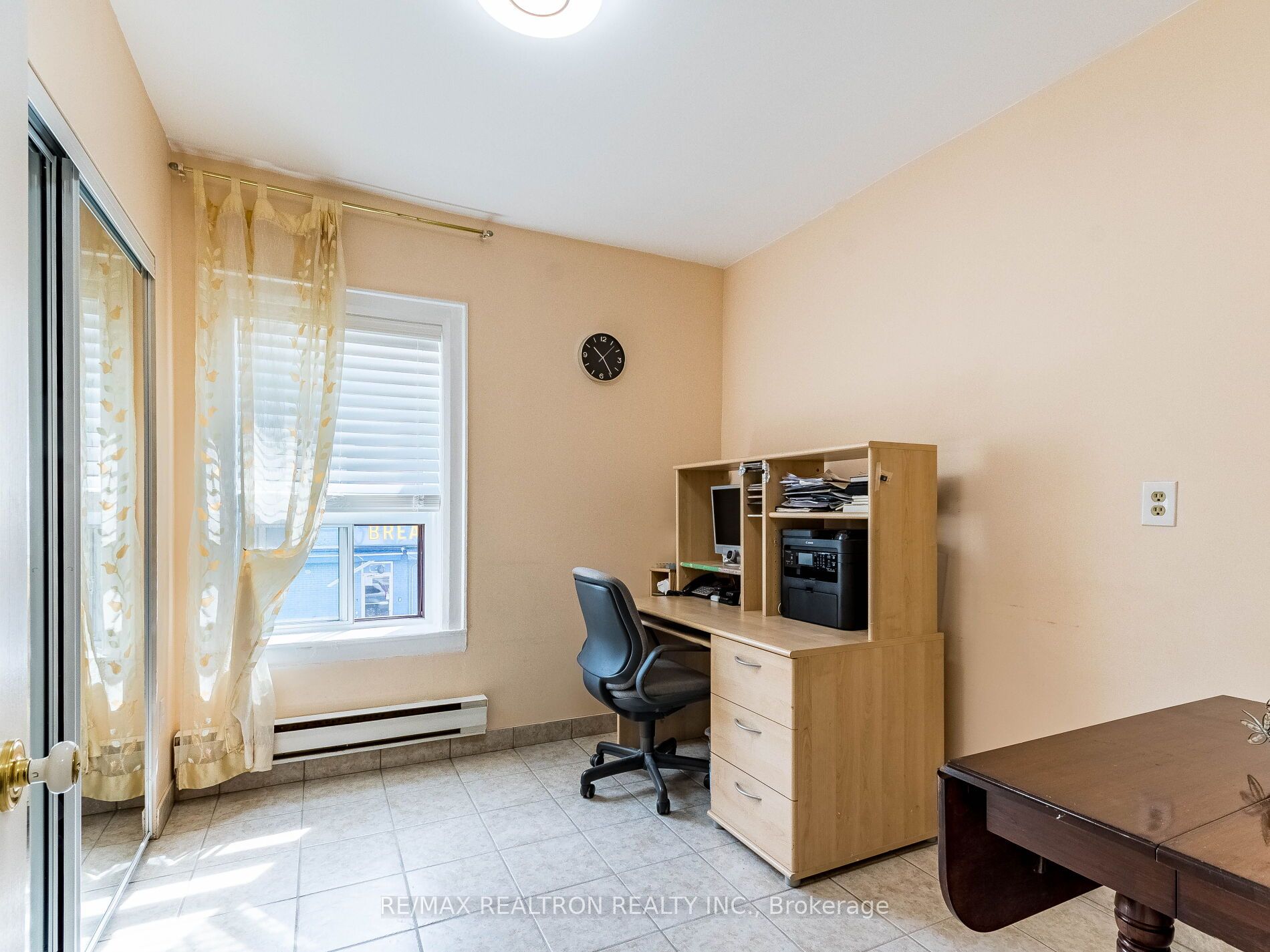 1038 St Clair Avenue W Property Photo 28