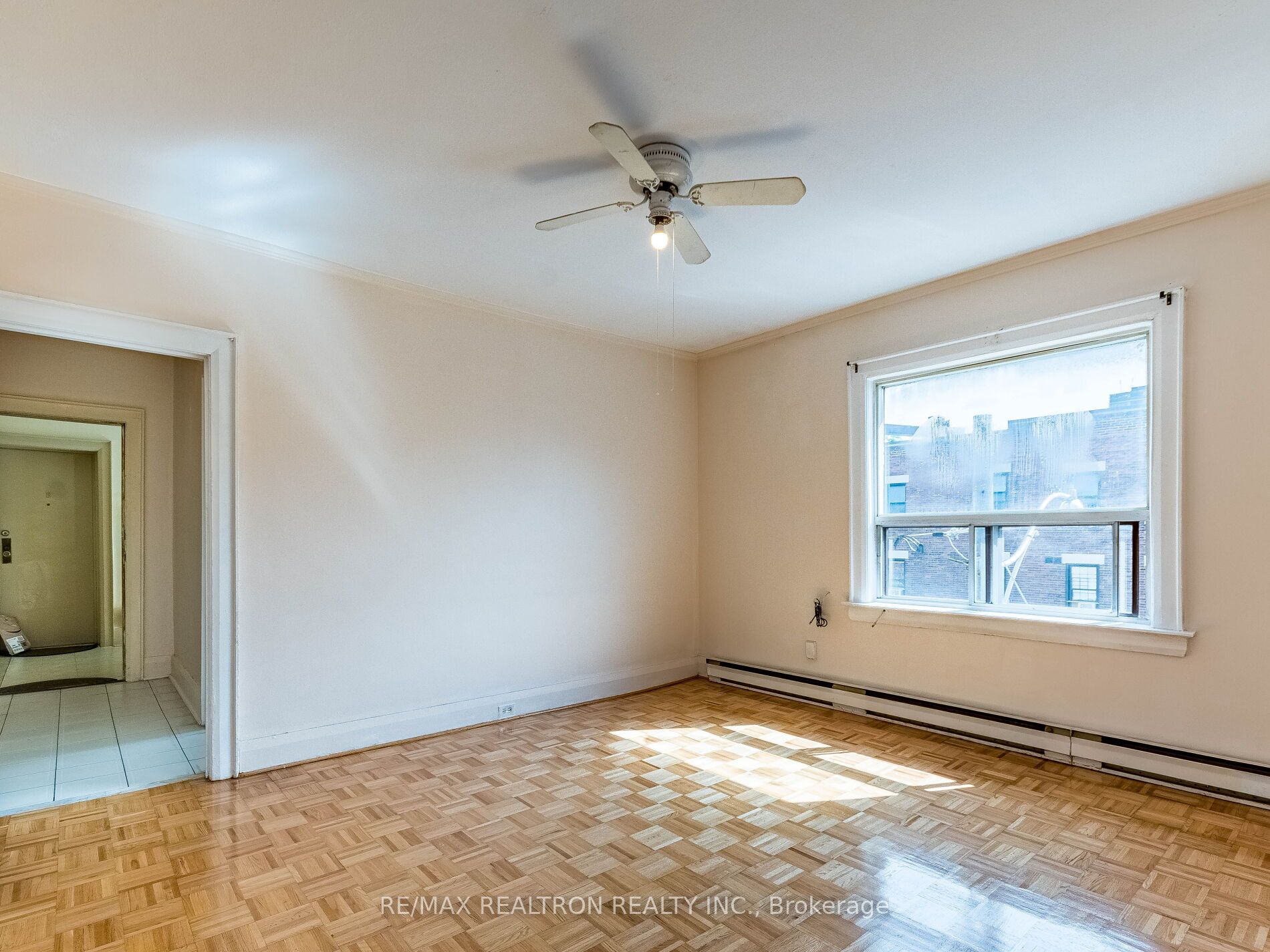 1038 St Clair Avenue W Property Photo 31