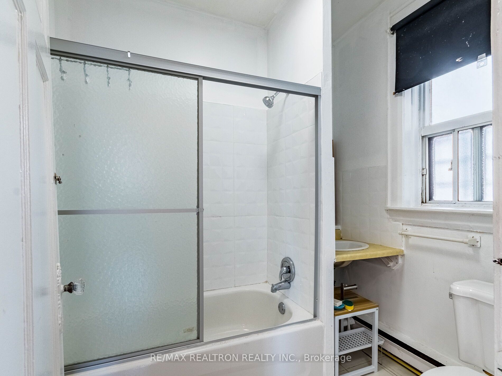 1038 St Clair Avenue W Property Photo 37