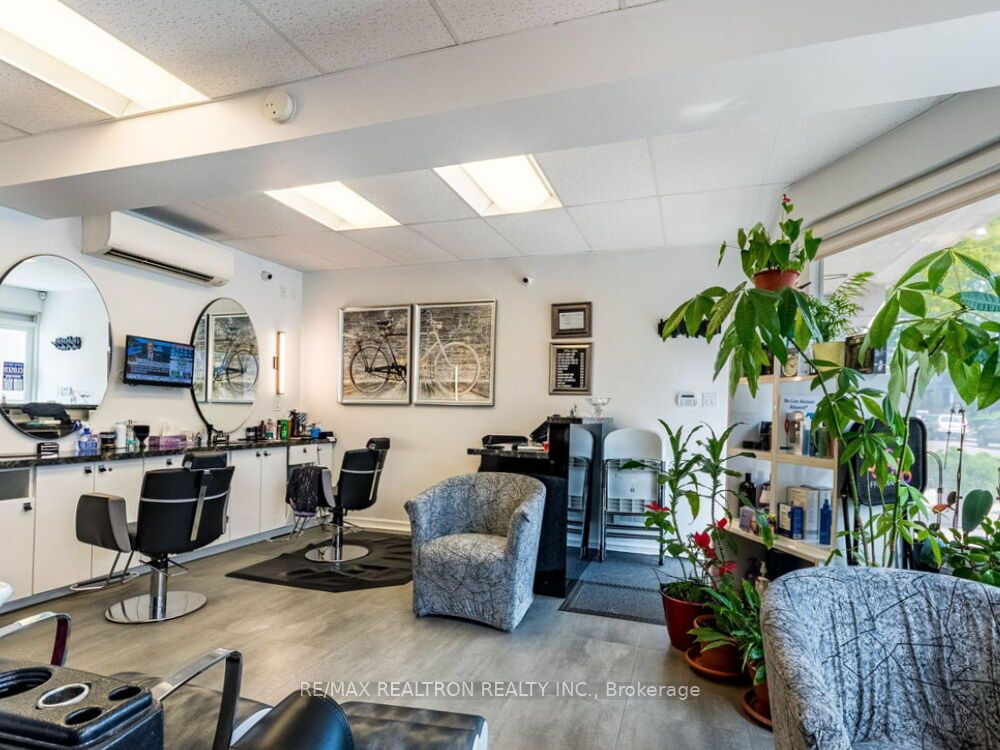 1038 St Clair Avenue W Property Photo 40