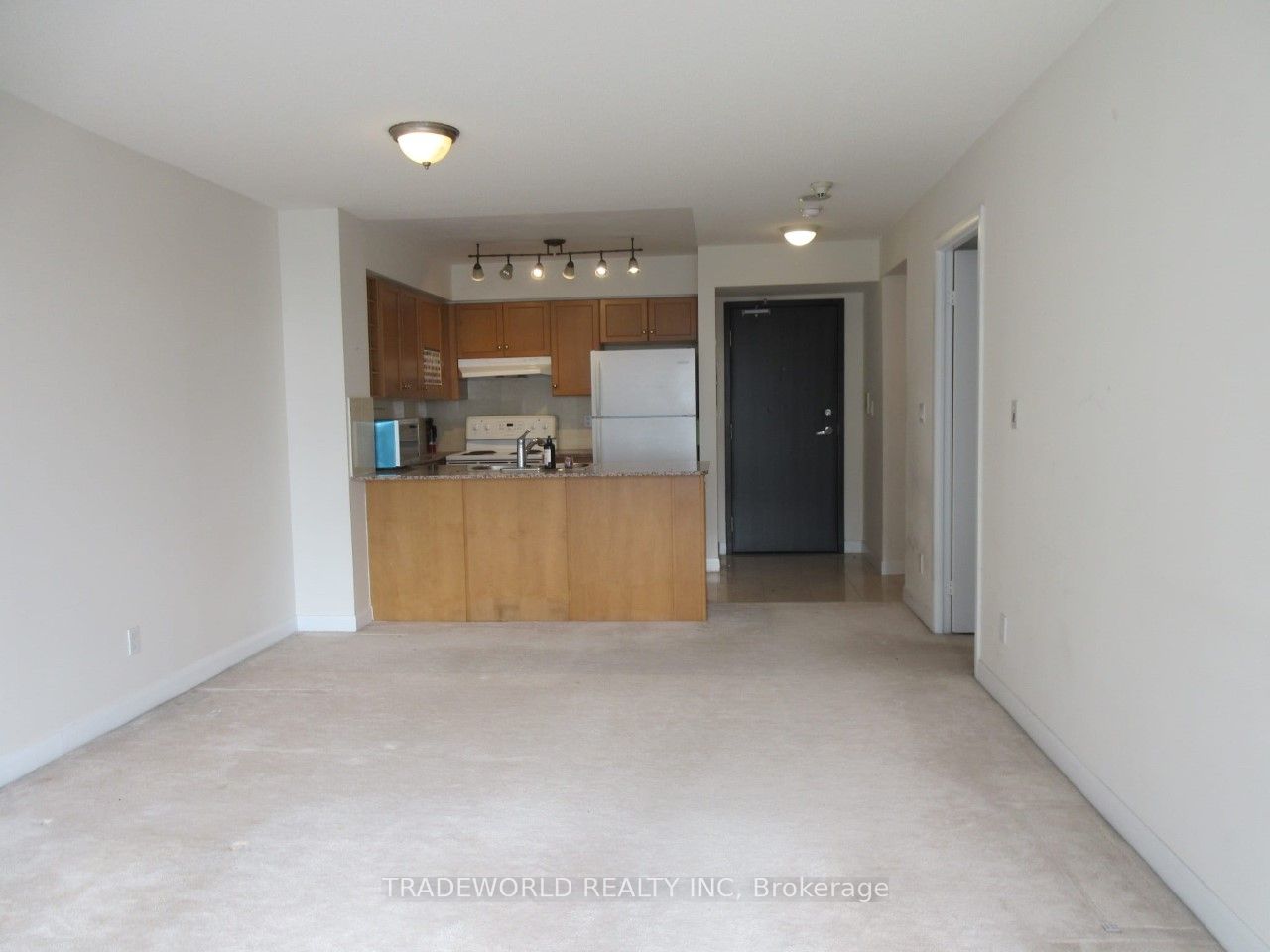 210 Victoria Street 3707 Property Photo 4