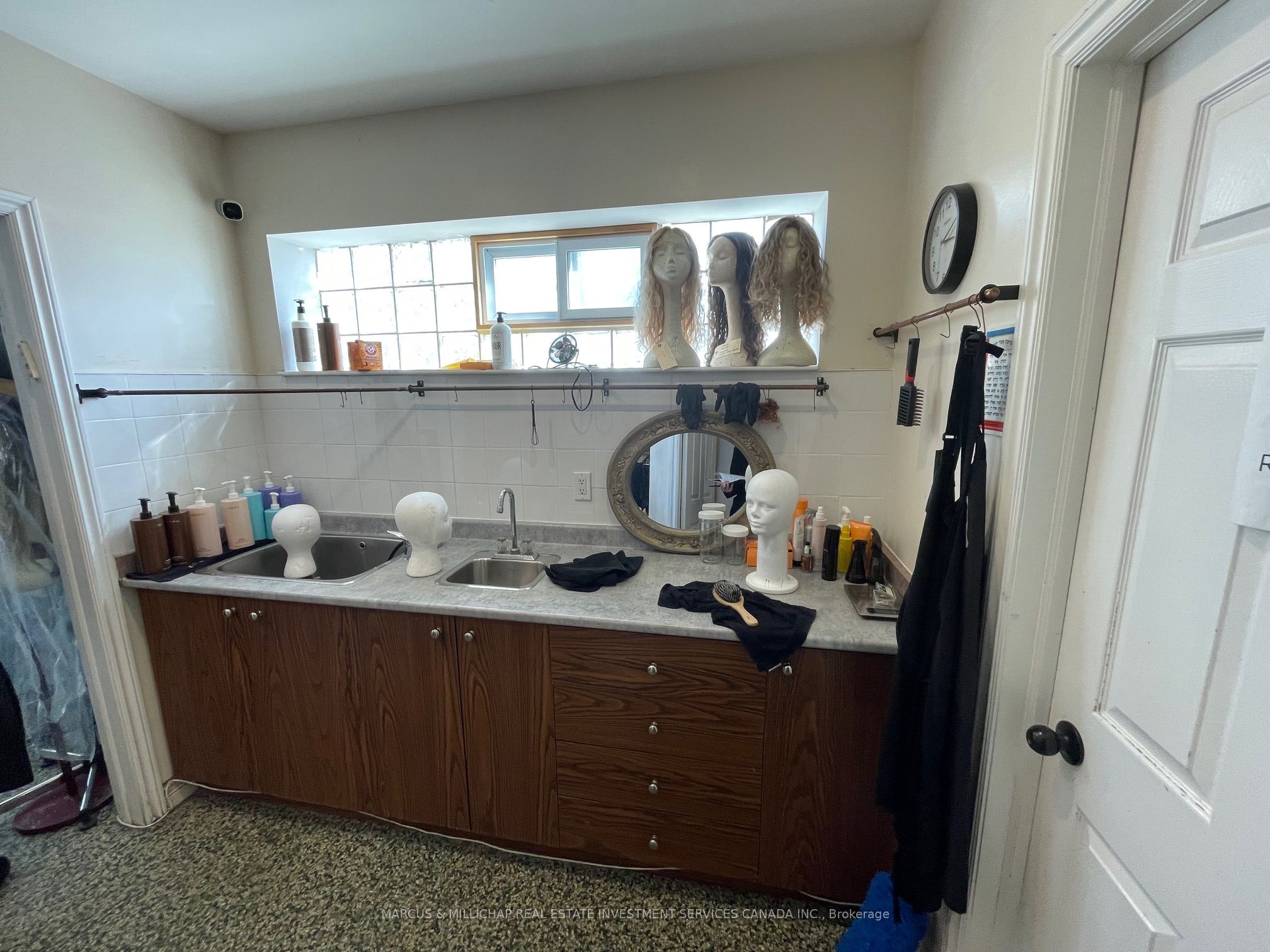 3405 B Bathurst Street Property Photo 16