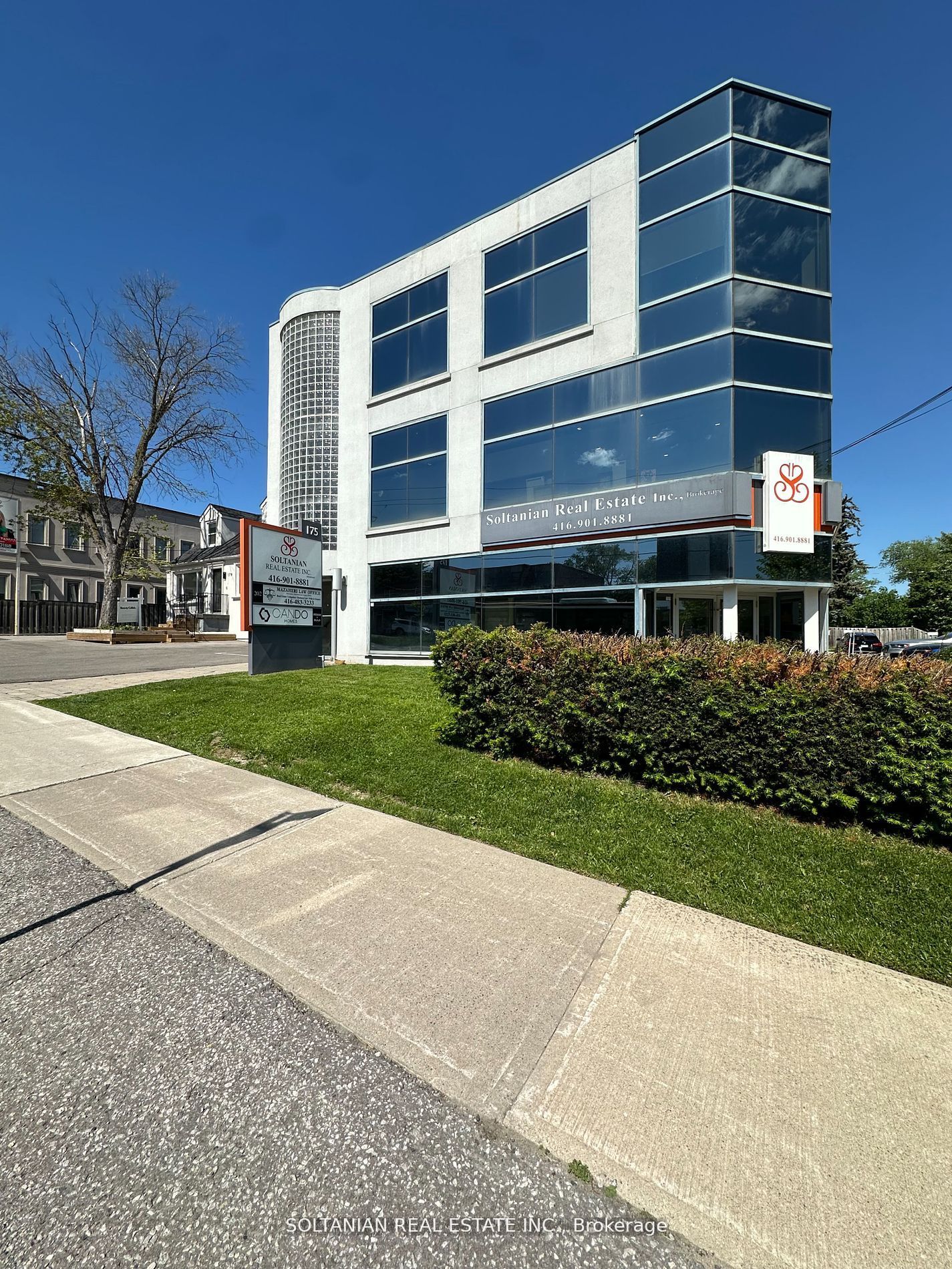 #202 - 175 Willowdale Avenue Property Photo 2