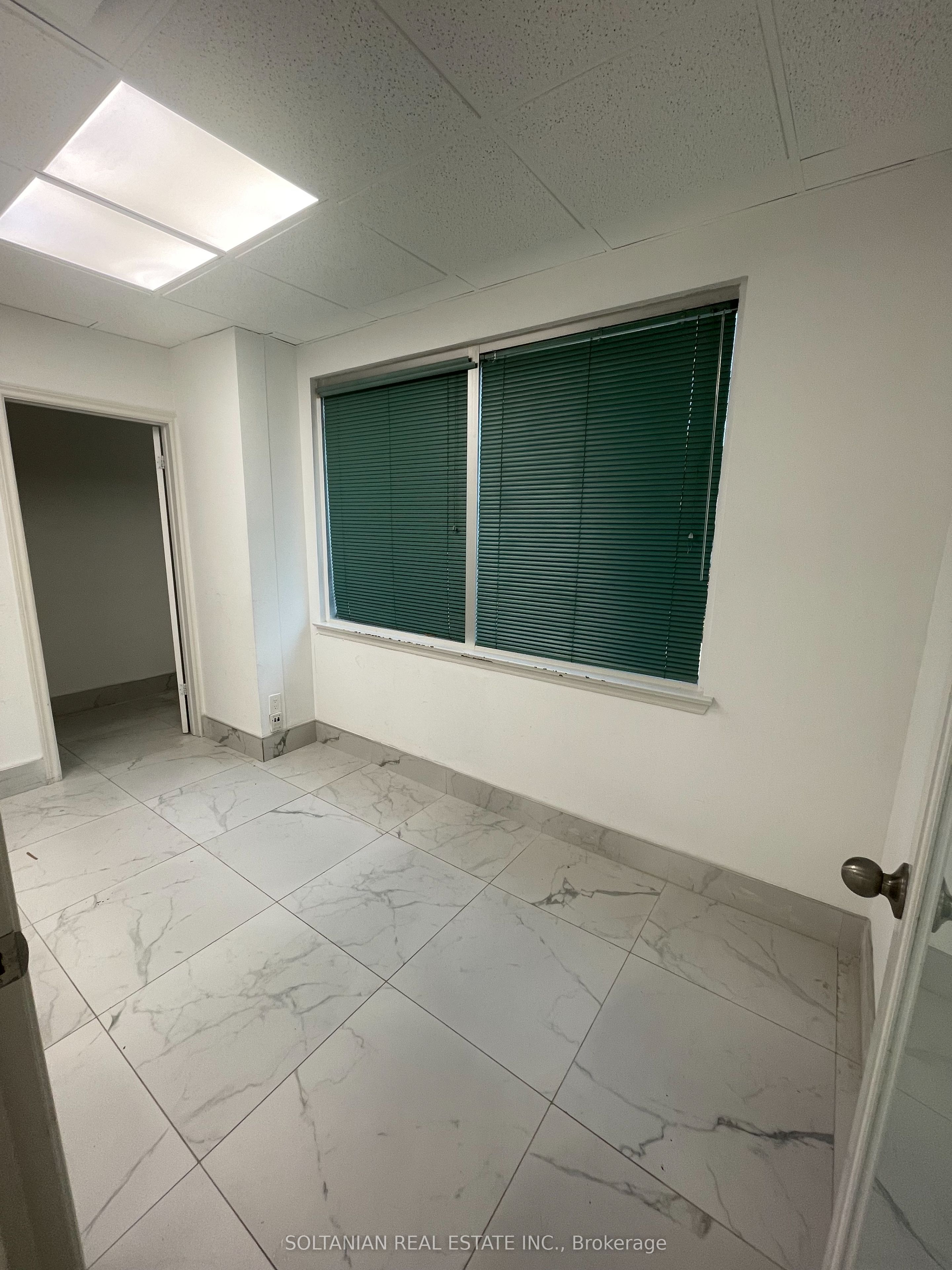 #202 - 175 Willowdale Avenue Property Photo 5