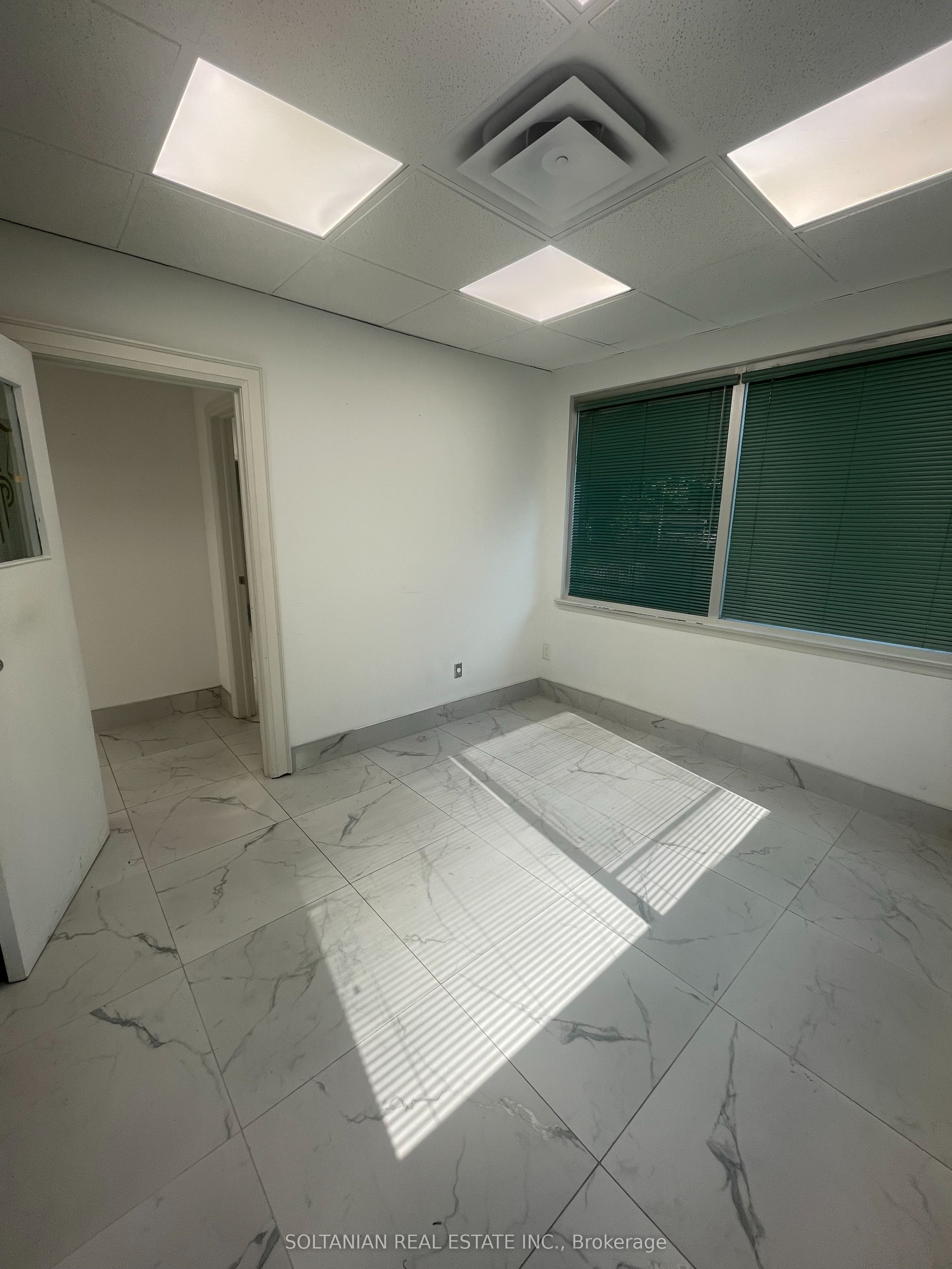 #202 - 175 Willowdale Avenue Property Photo 6