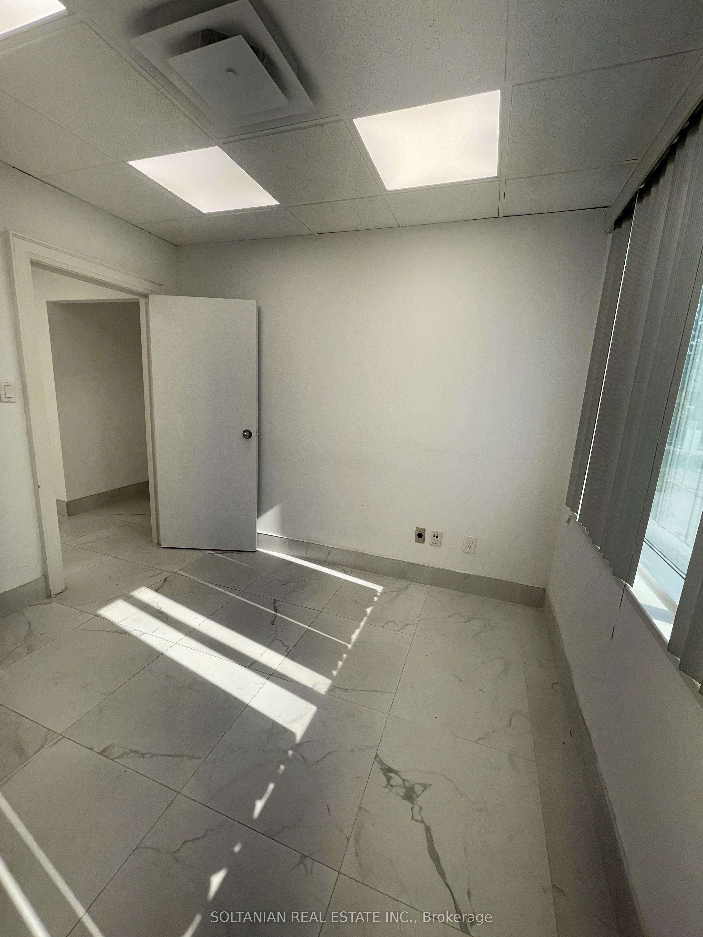#202 - 175 Willowdale Avenue Property Photo 9