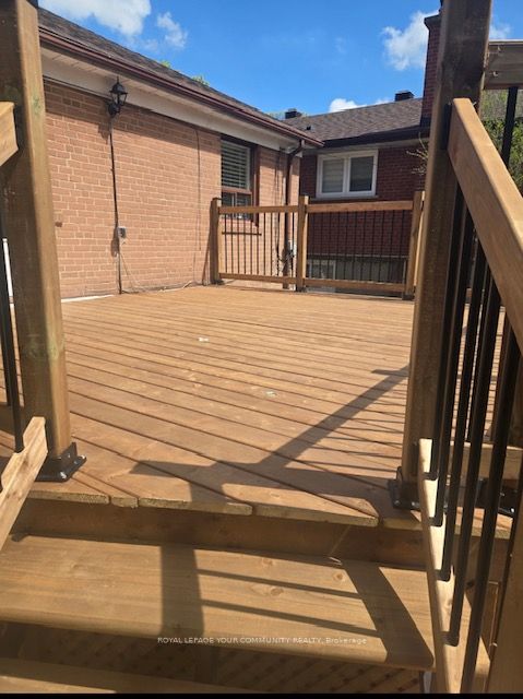 31 Madawaska Avenue Property Photo 23