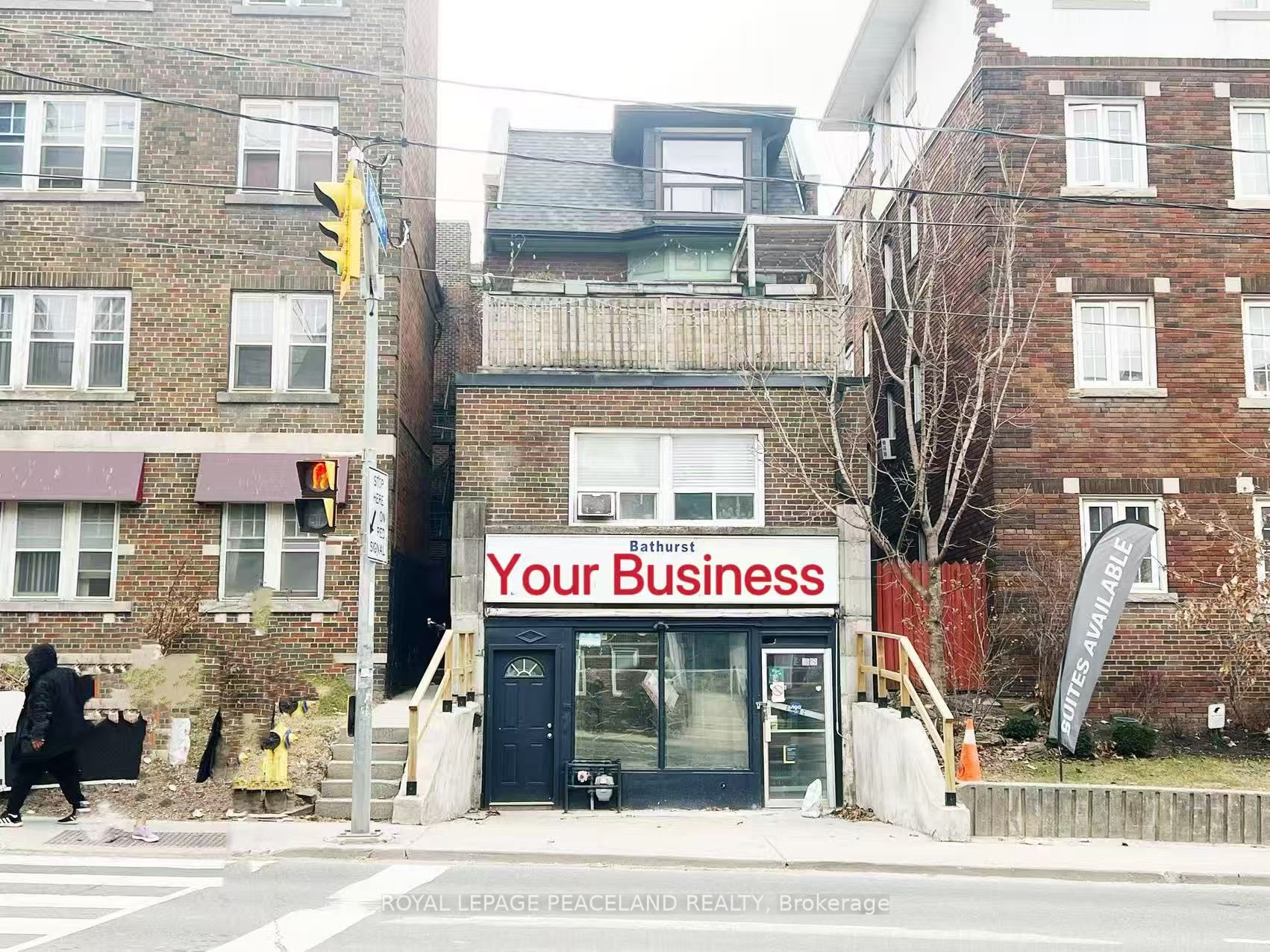 #ground - 1552 Bathurst Street Property Photo 4