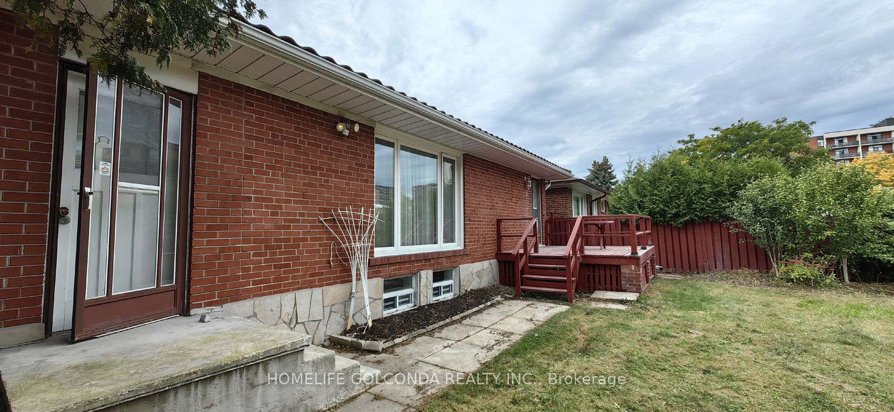 #bsmt - 23 Wigmore Drive Property Photo 2