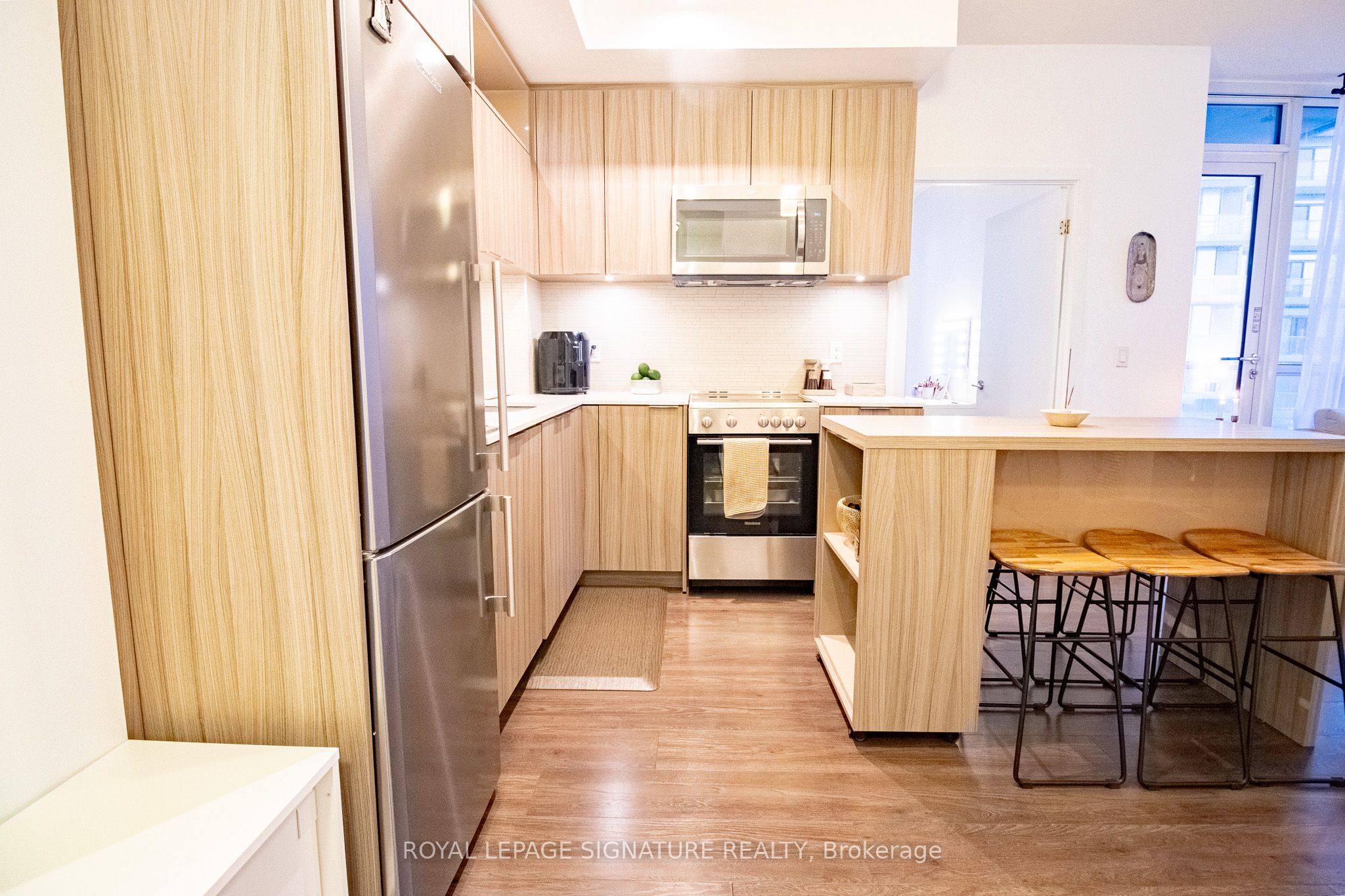 50 Forest Manor Road 808 Property Photo 5