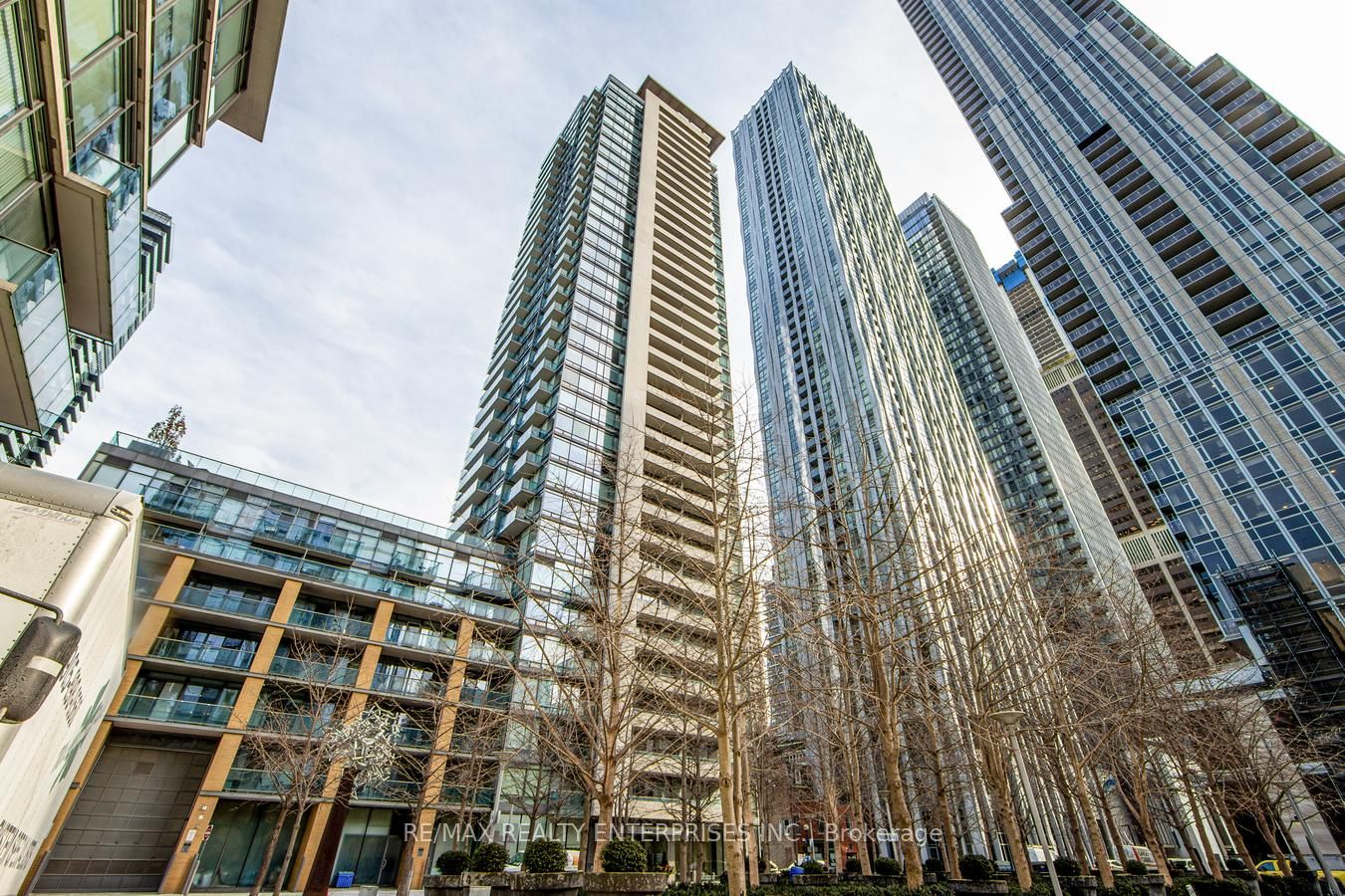 #315 - 18 Yorkville Avenue Property Photo 1