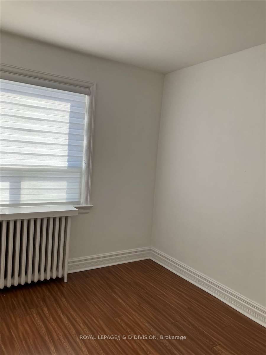 335 Sheppard Avenue E 3 Main Property Photo 5
