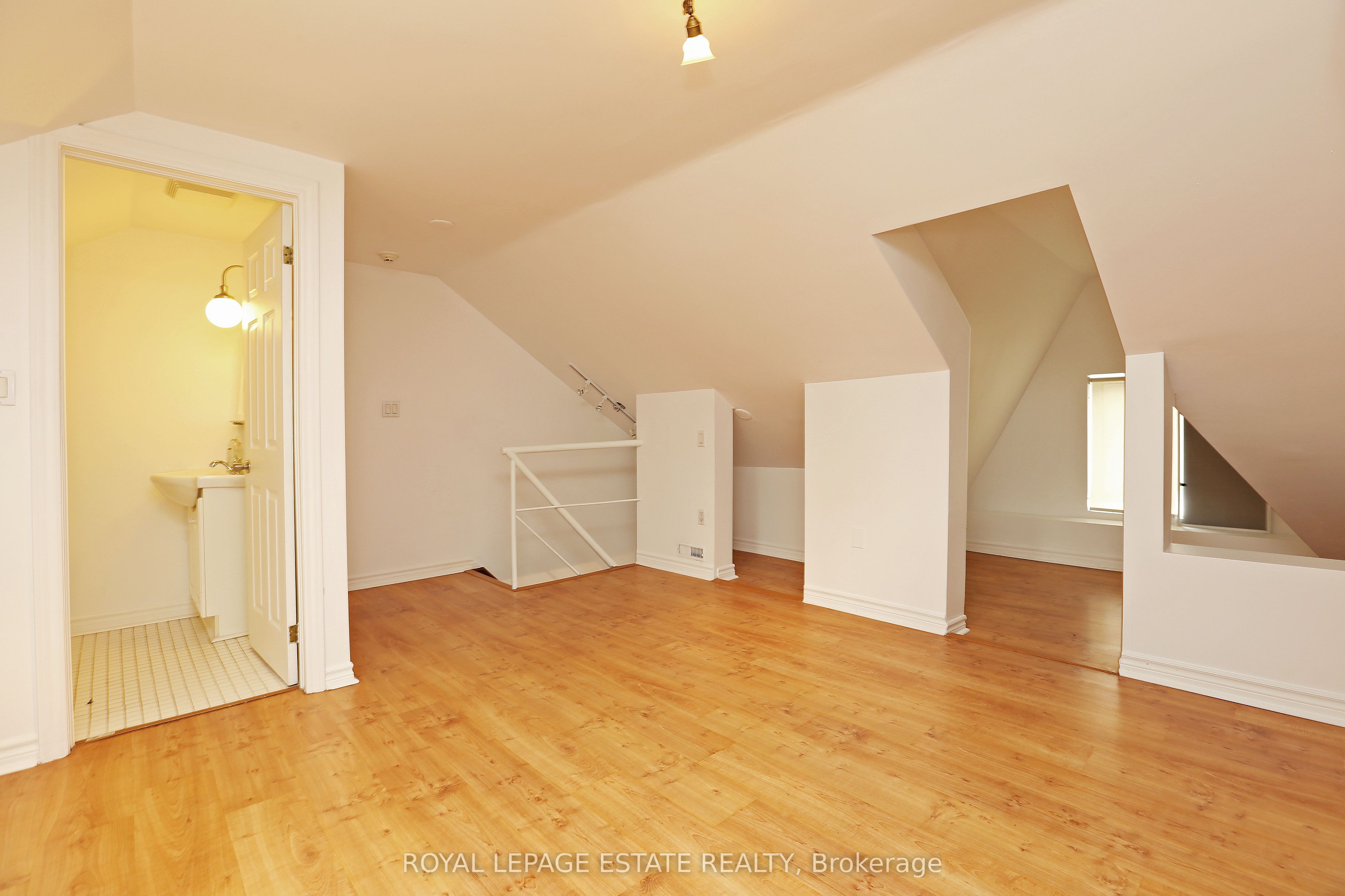 555 Parliament Street Property Photo 3