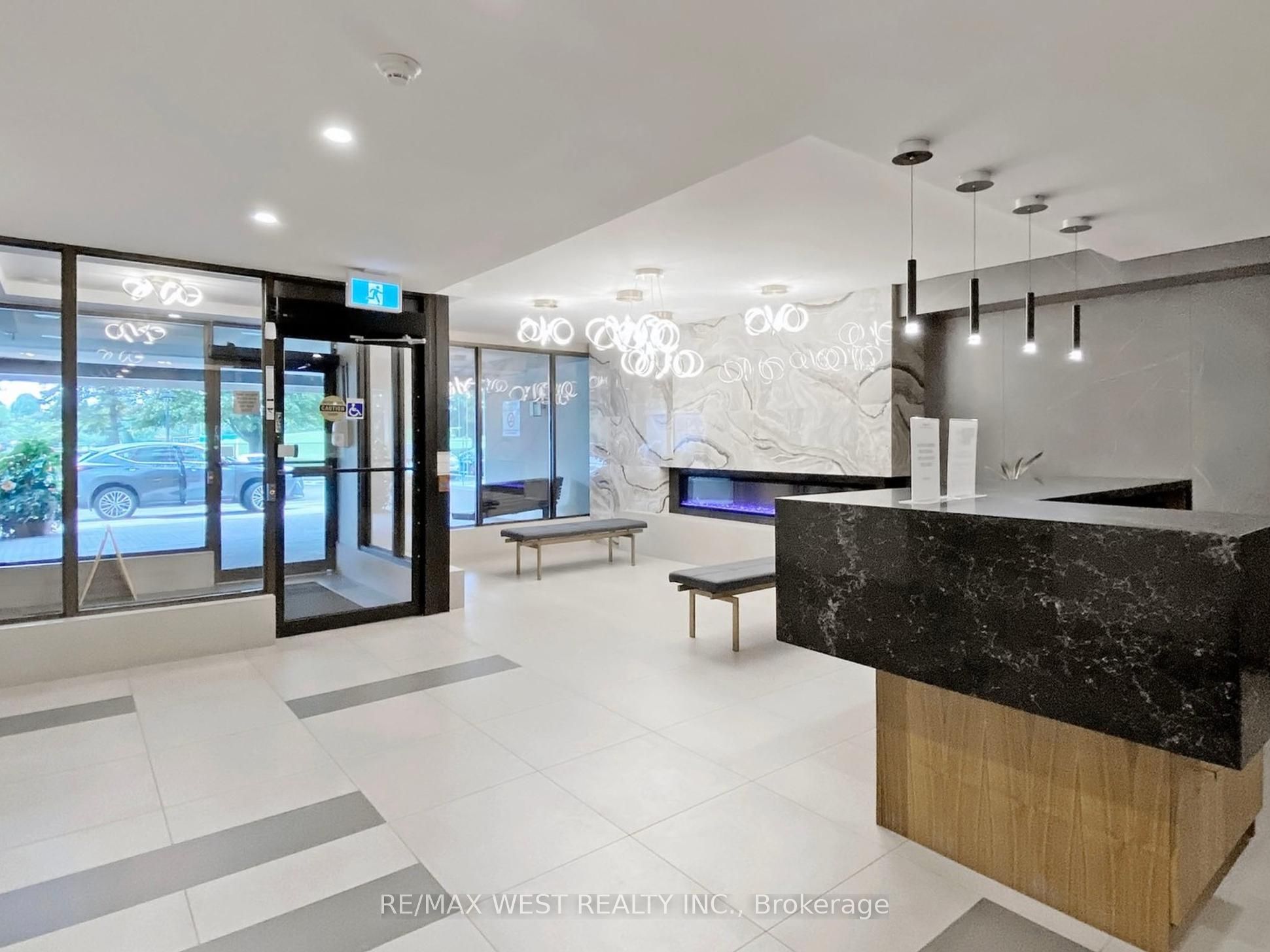 #1108 - 1555 Finch Avenue Property Photo 3