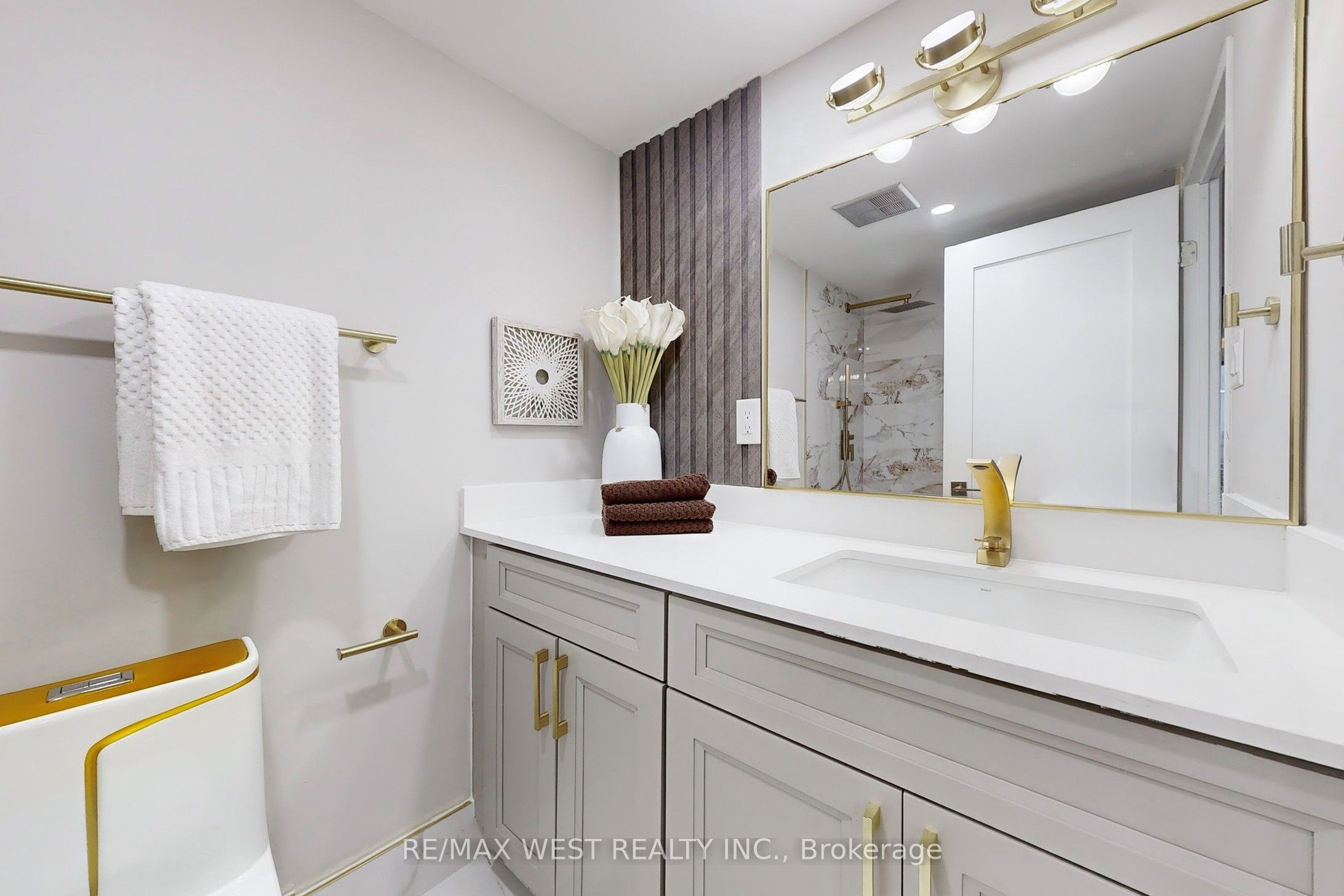 #1108 - 1555 Finch Avenue Property Photo 24