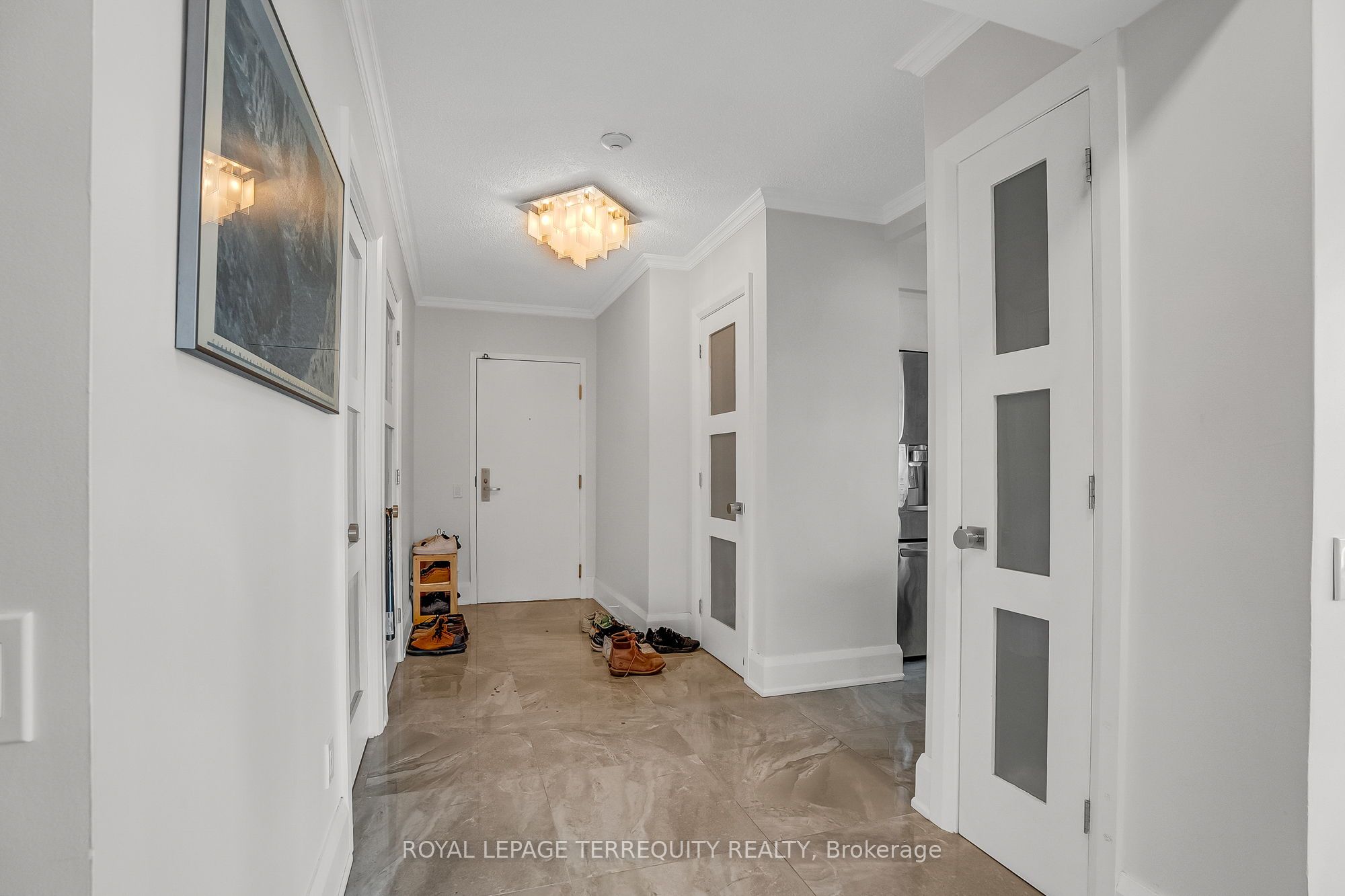 #2103 - 71 Simcoe Street Property Photo 2
