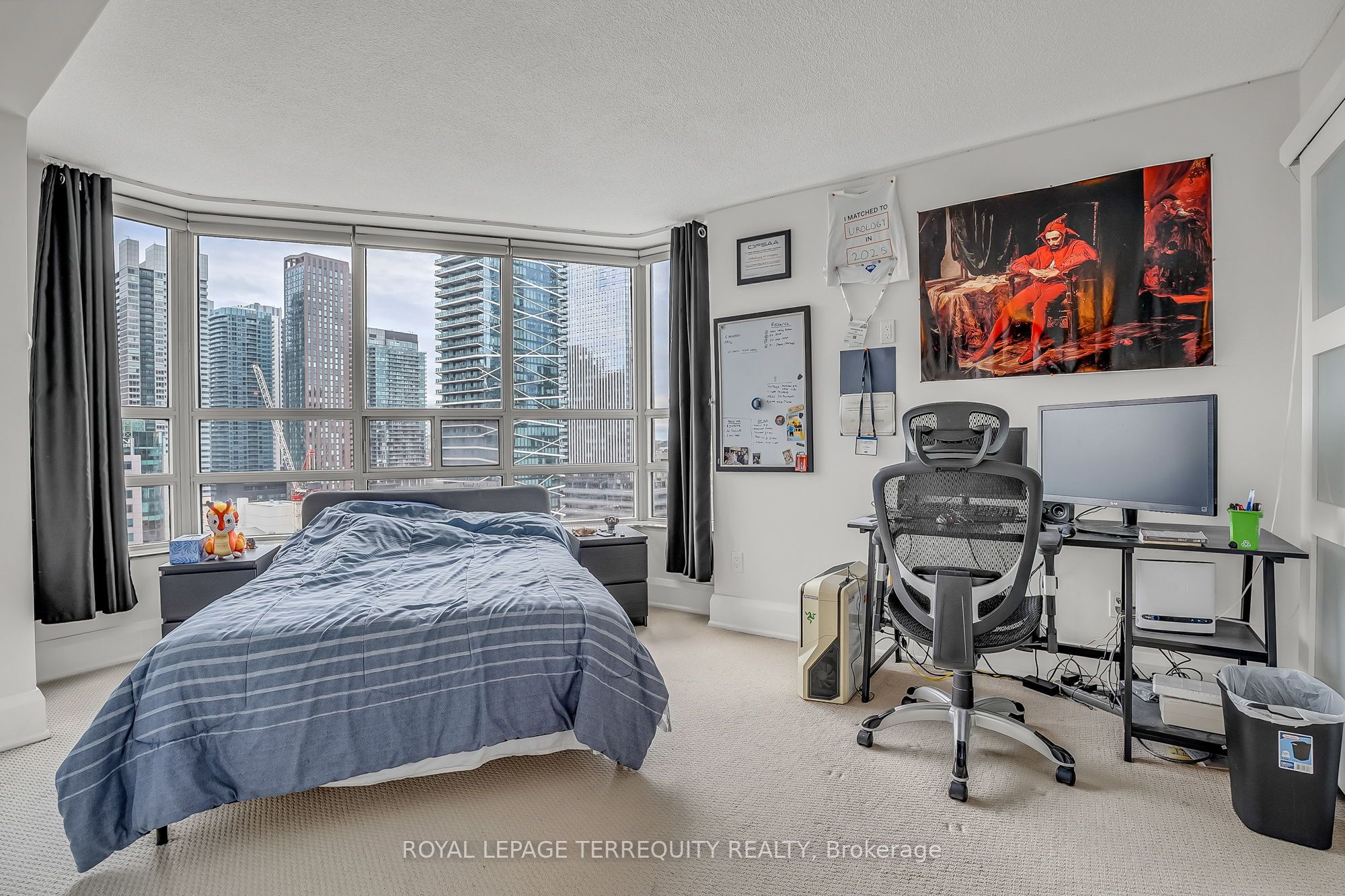 #2103 - 71 Simcoe Street Property Photo 13