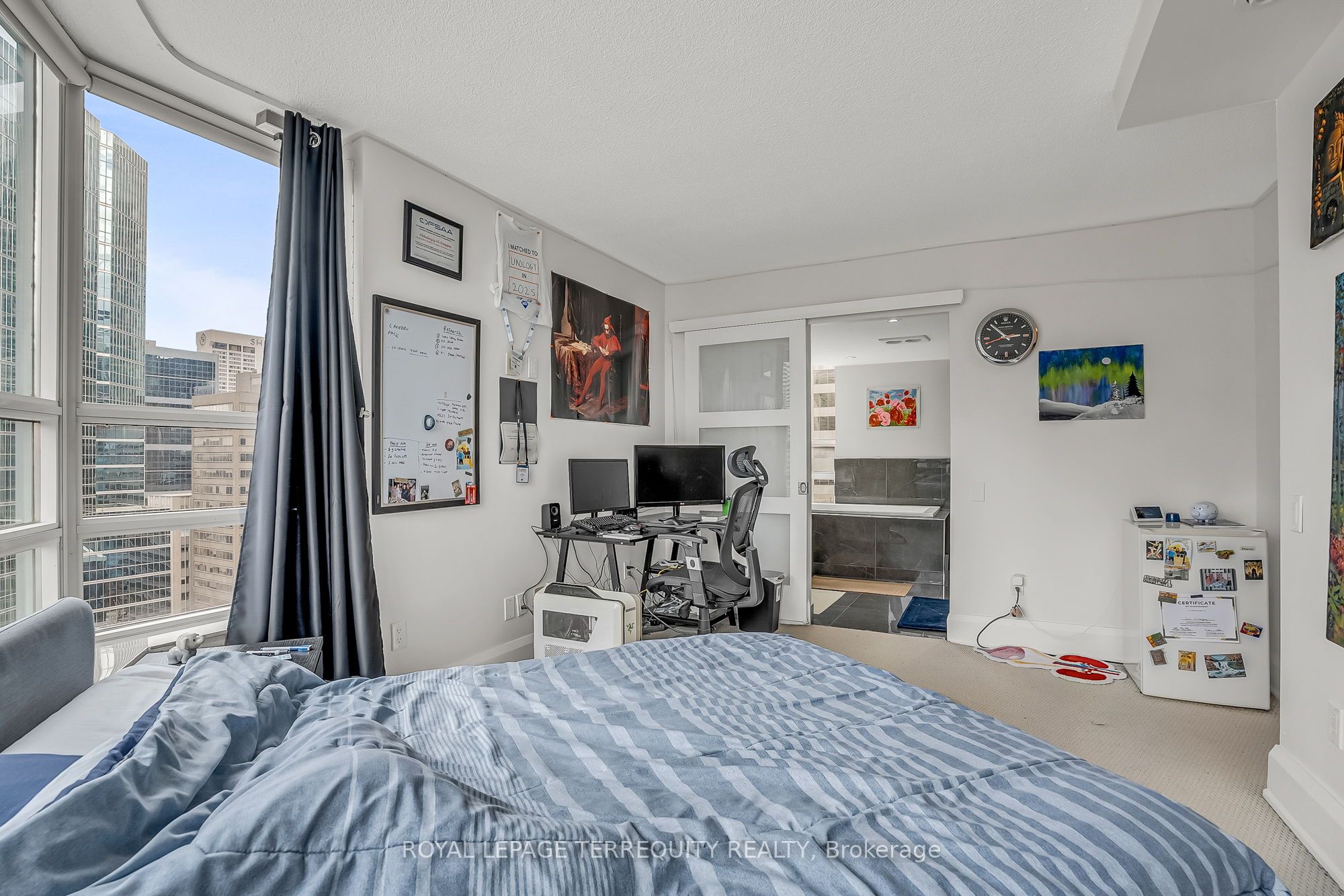 #2103 - 71 Simcoe Street Property Photo 14