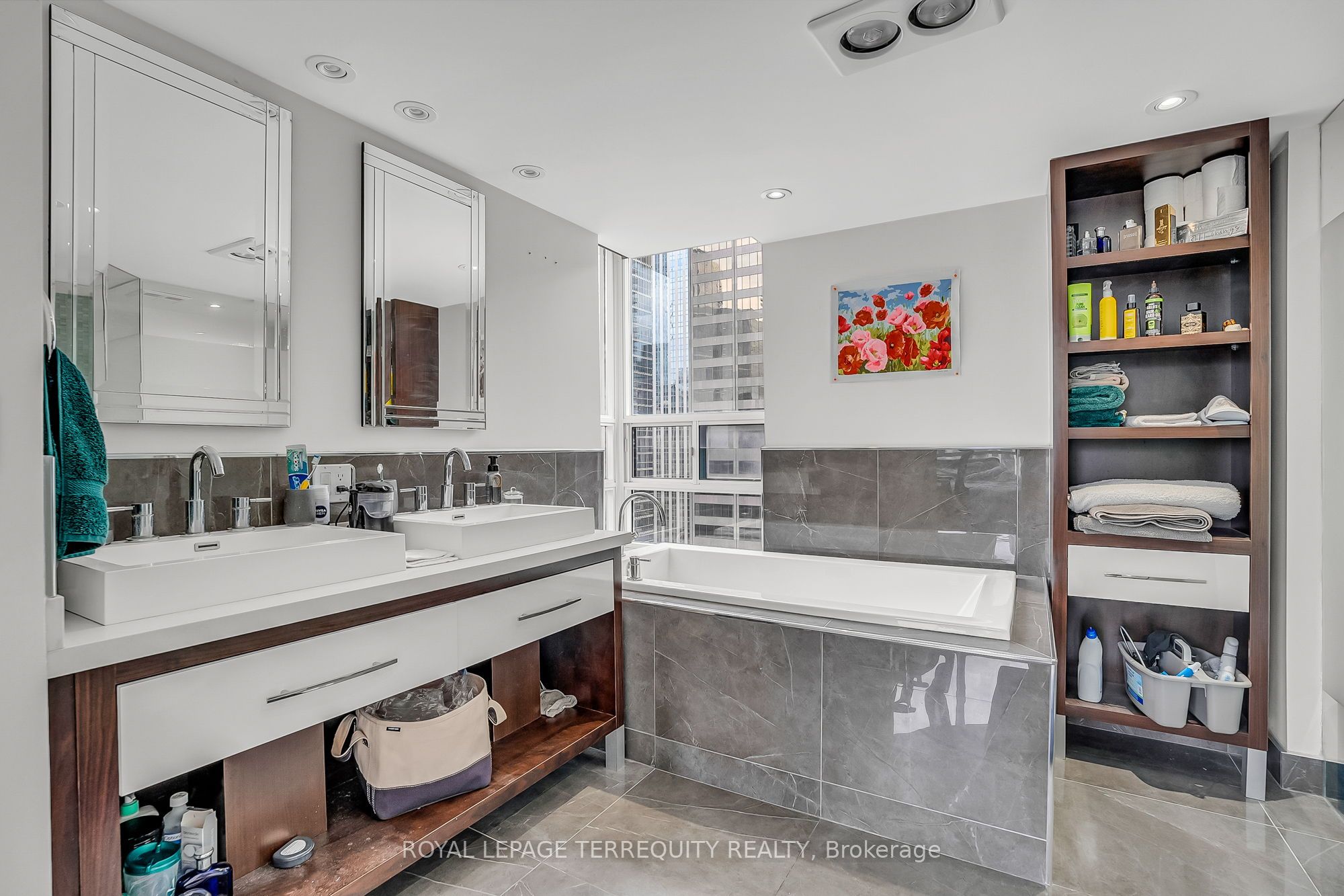 #2103 - 71 Simcoe Street Property Photo 17