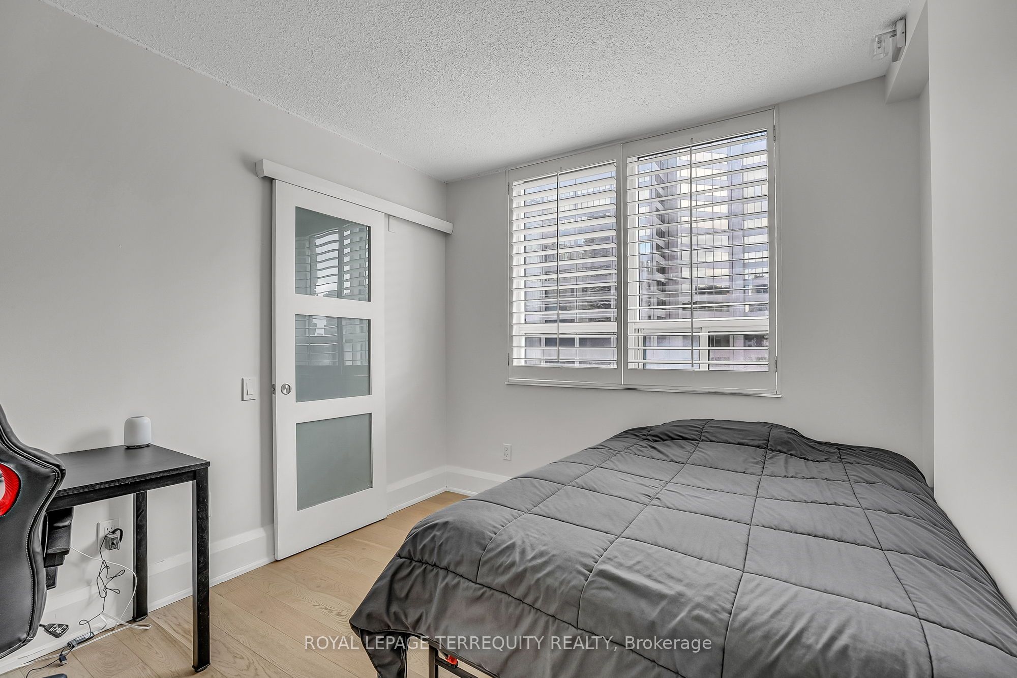 #2103 - 71 Simcoe Street Property Photo 21