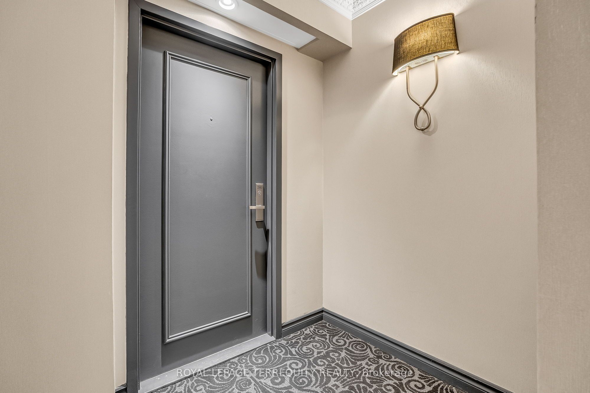 #2103 - 71 Simcoe Street Property Photo 24