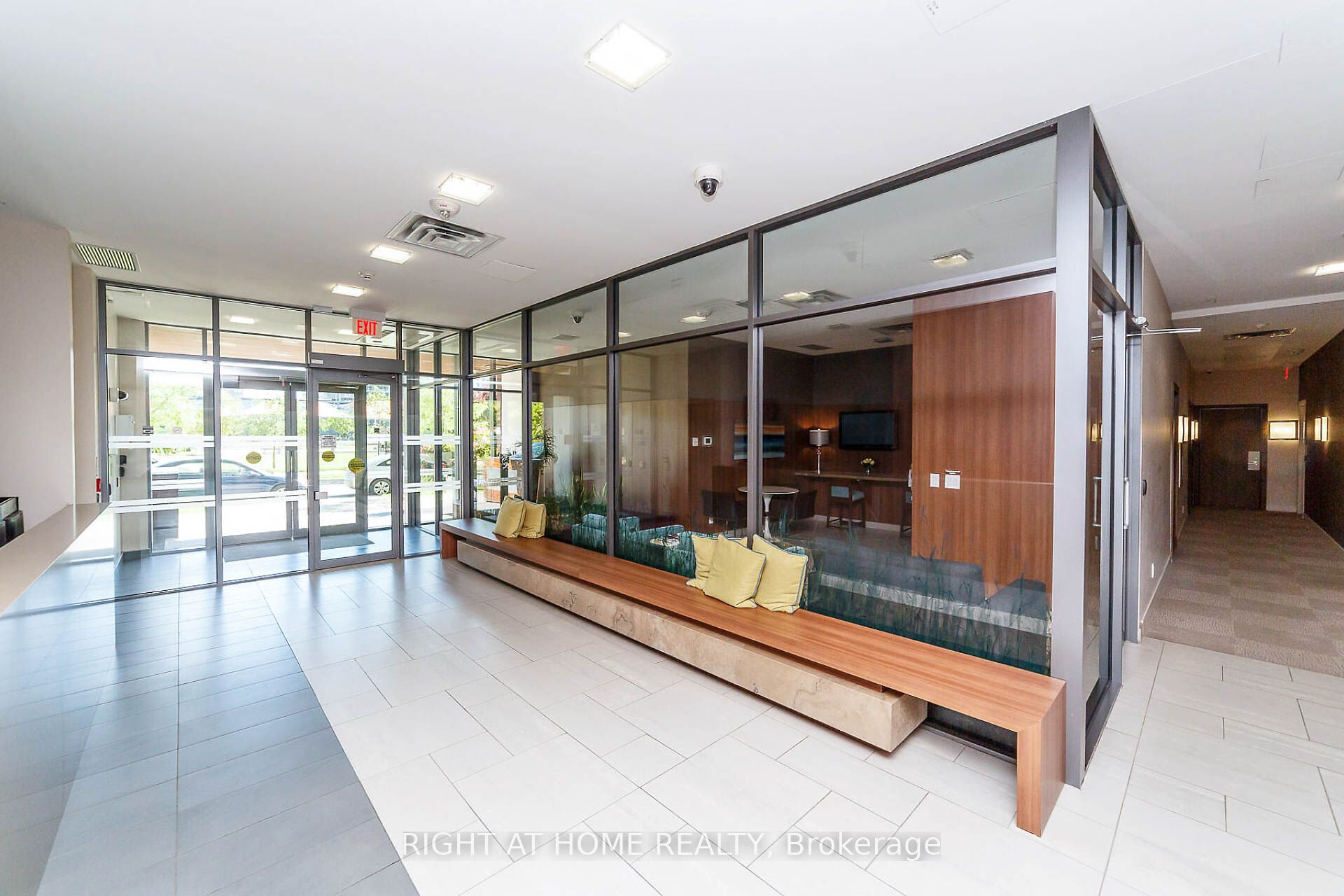 260 Sackville Street 201 Property Photo 3