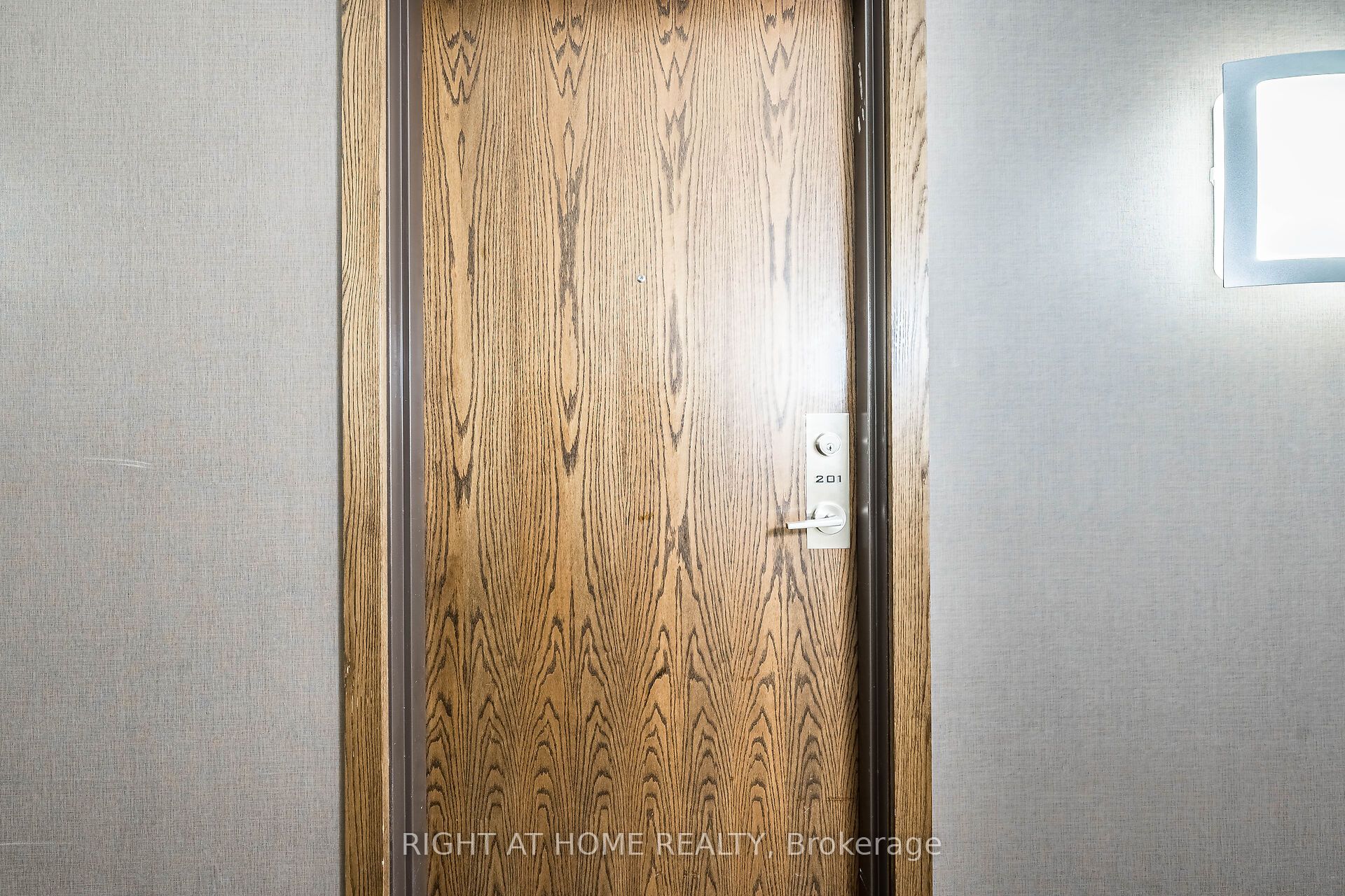 260 Sackville Street 201 Property Photo 5