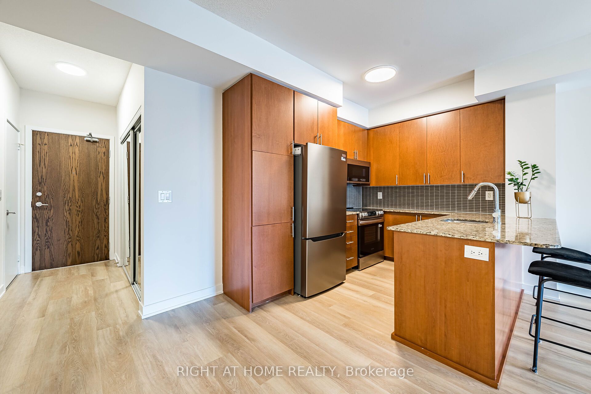 260 Sackville Street 201 Property Photo 9