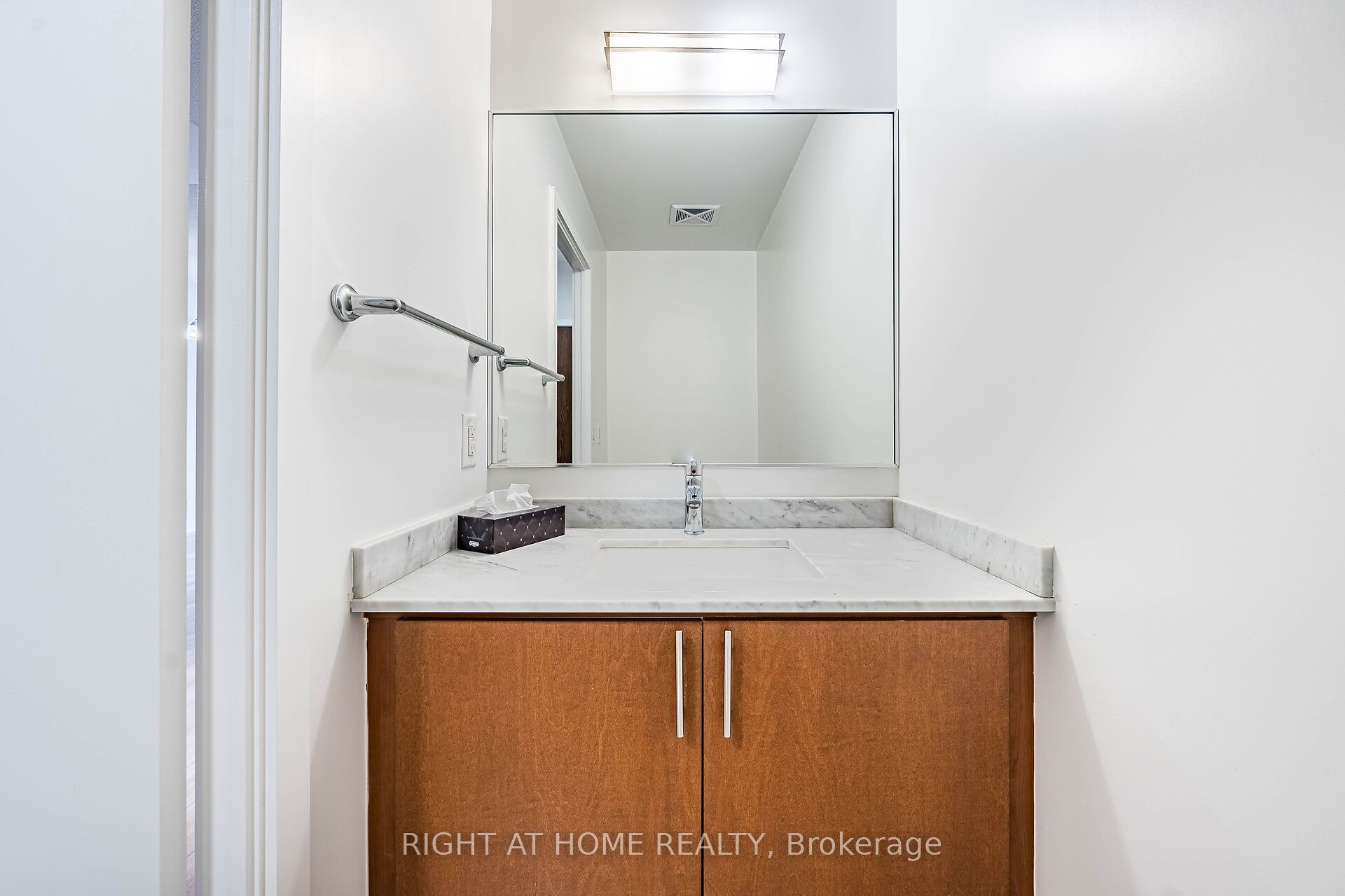 260 Sackville Street 201 Property Photo 16