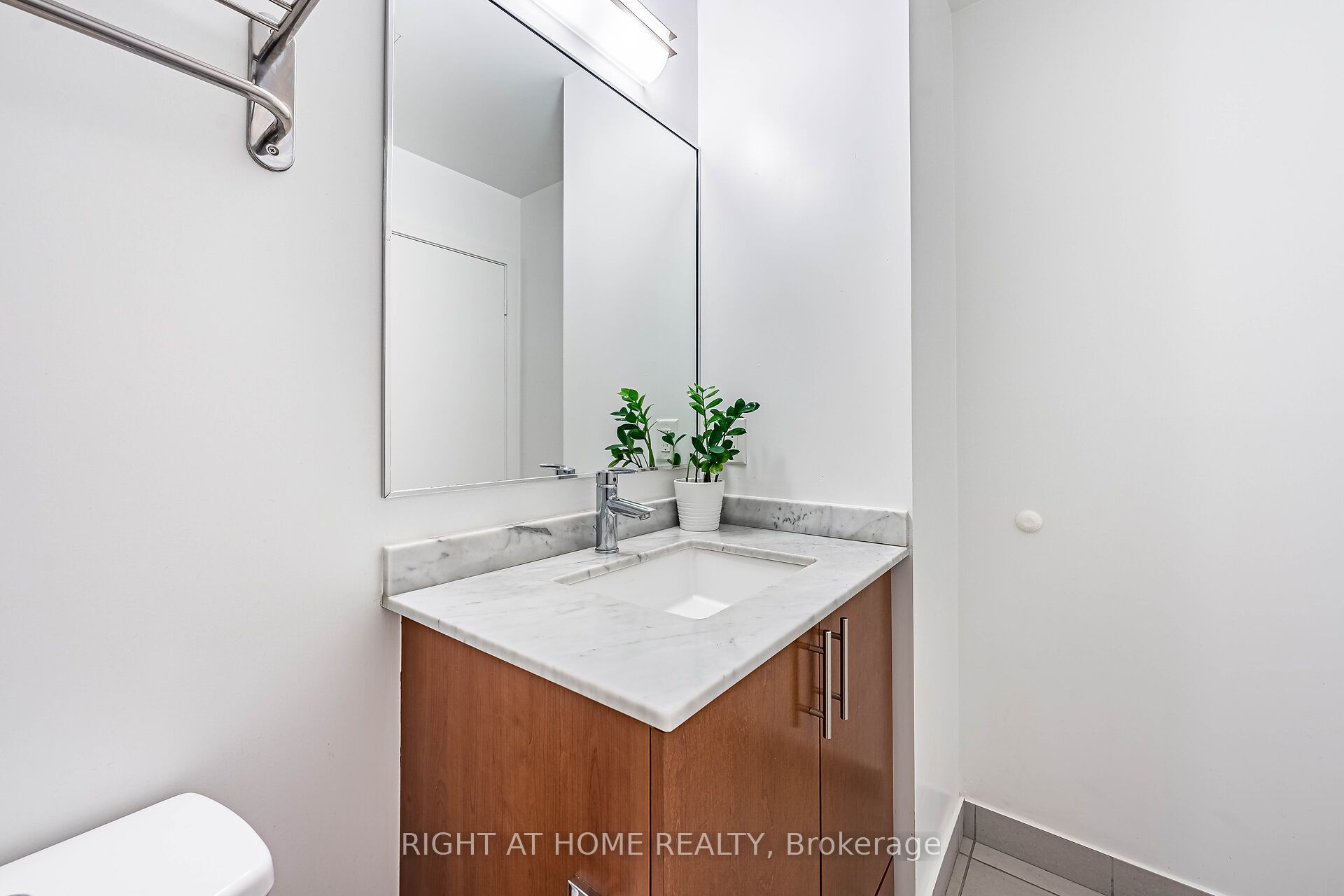 260 Sackville Street 201 Property Photo 20