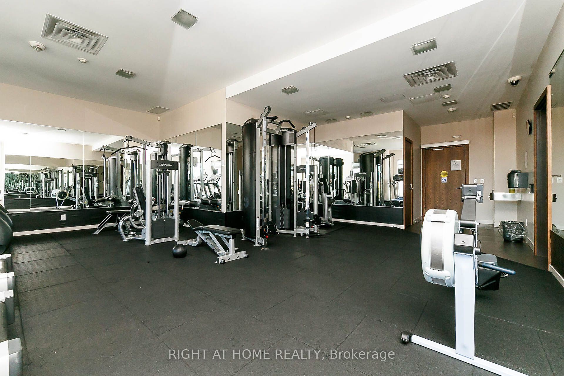 260 Sackville Street 201 Property Photo 27